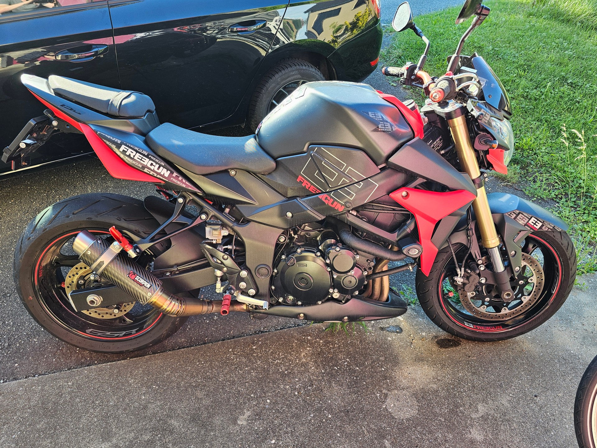 SUZUKI GSR 750 ABS Freegun