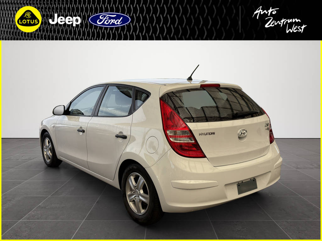 HYUNDAI i30 1.4 Comfort-image-2