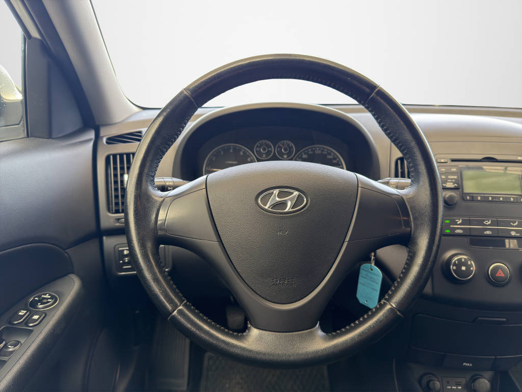 HYUNDAI i30 1.4 Comfort-image-9