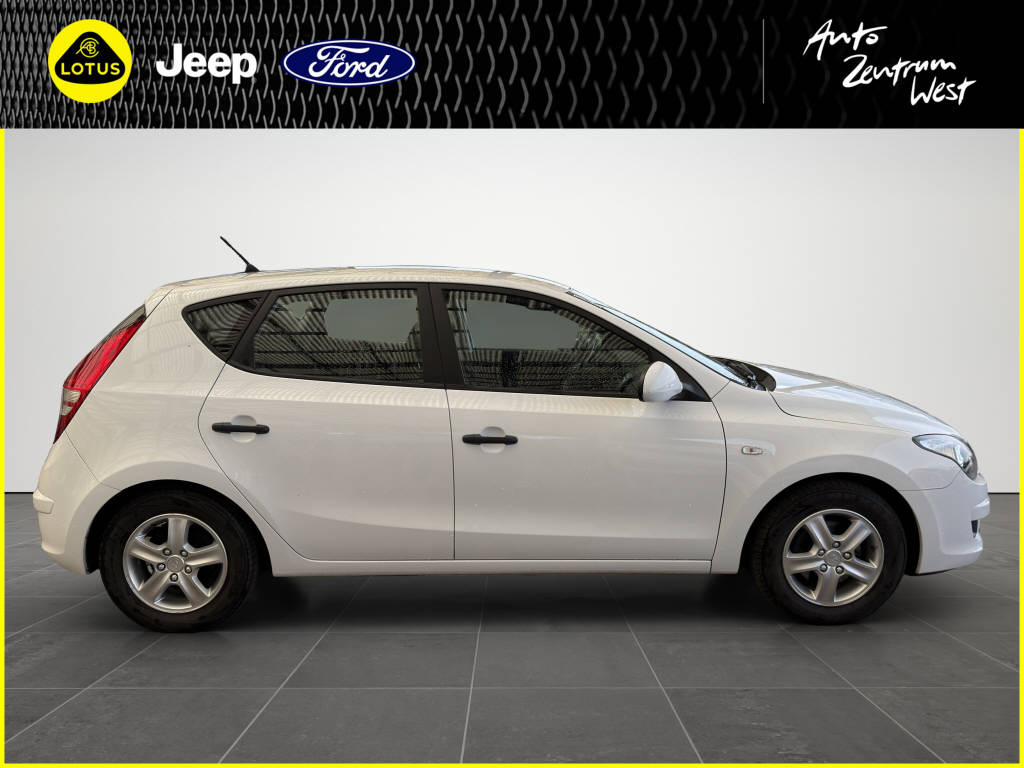 HYUNDAI i30 1.4 Comfort-image-5