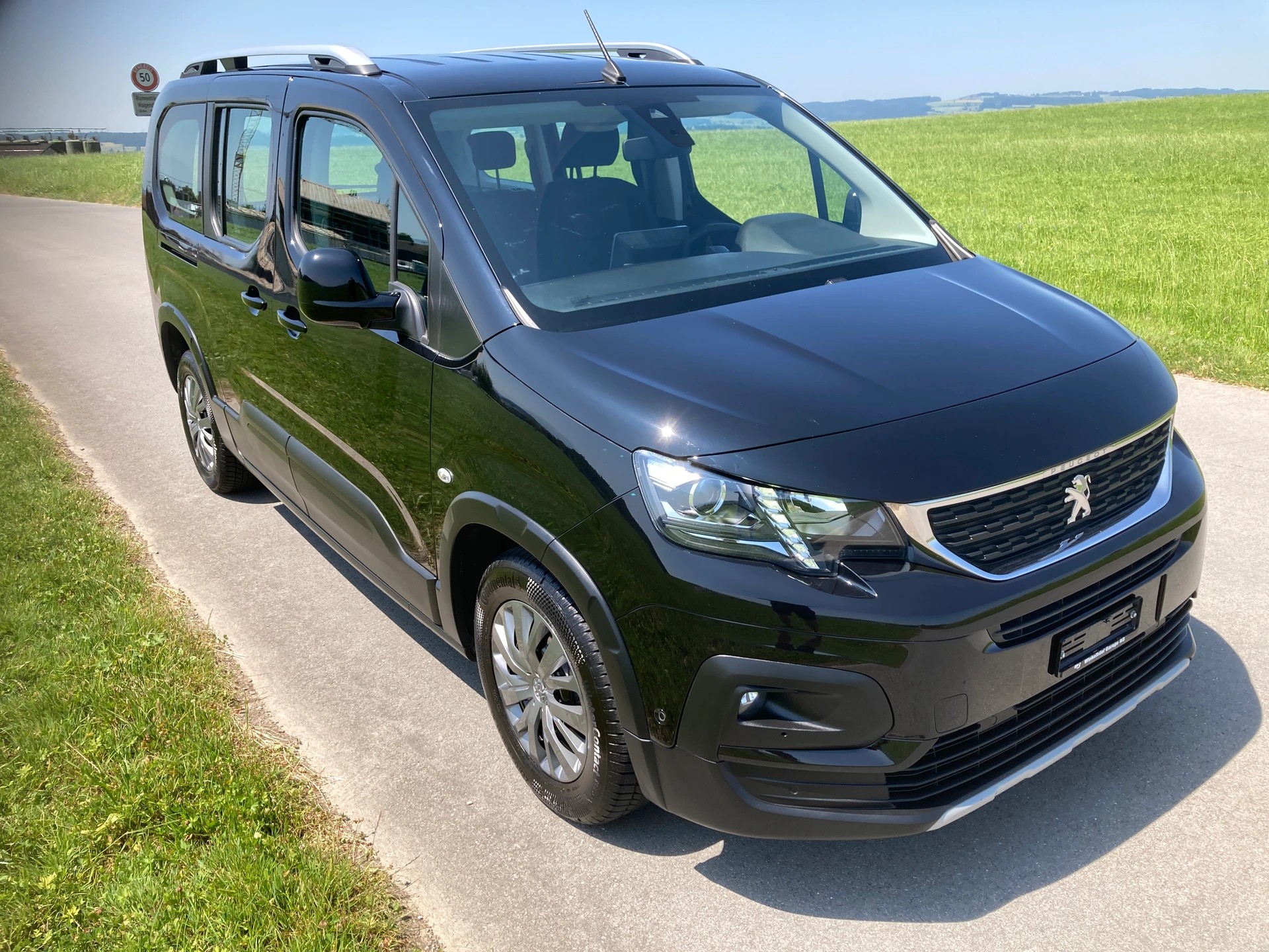 PEUGEOT Rifter Long 1.5 BlueHDi Allure EAT8-image-1