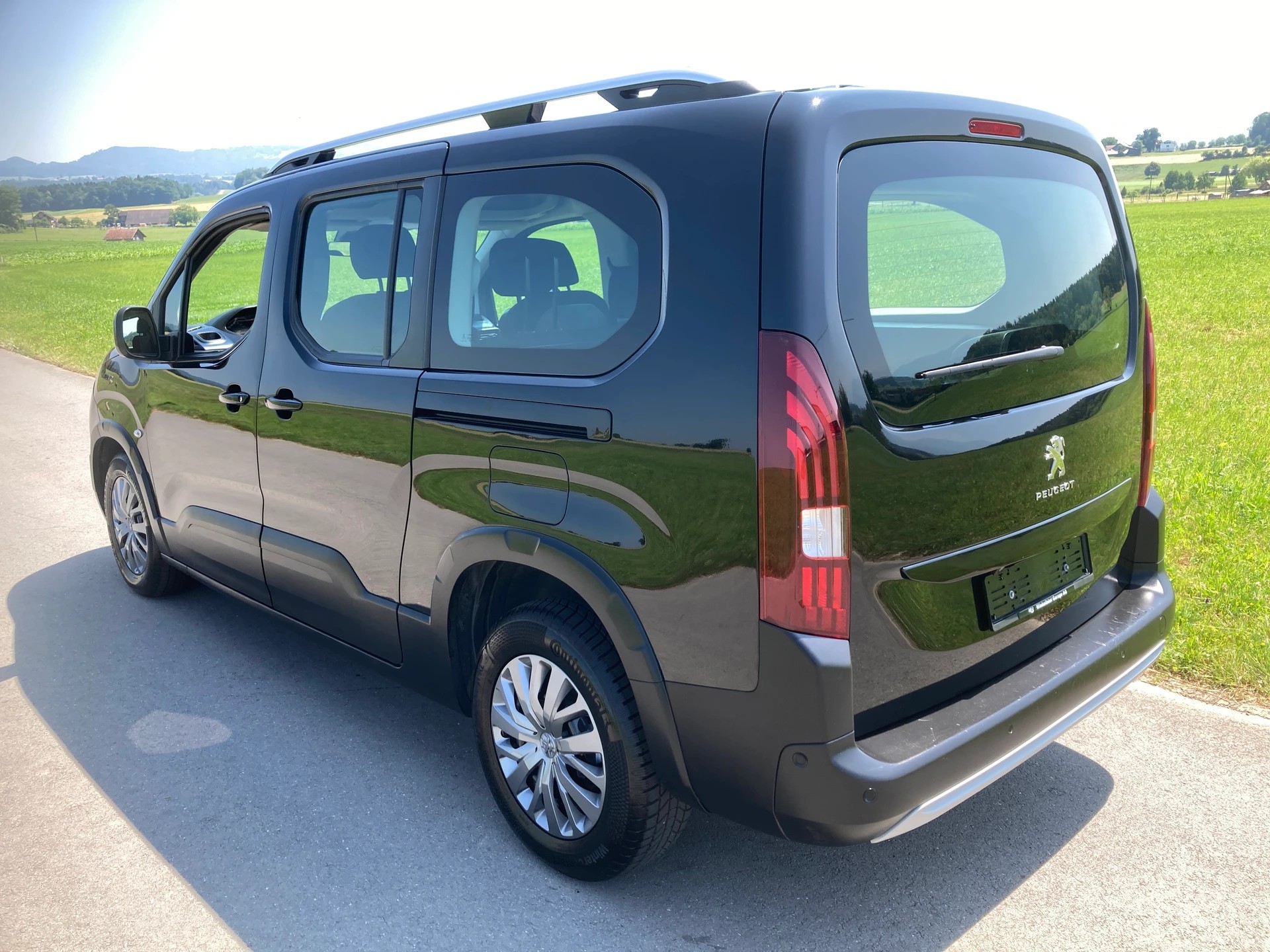 PEUGEOT Rifter Long 1.5 BlueHDi Allure EAT8-image-3