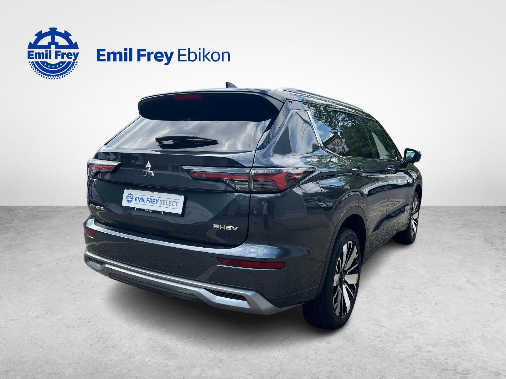 MITSUBISHI Outlander 2.4 PHEV Instyle+ 4x4-image-4