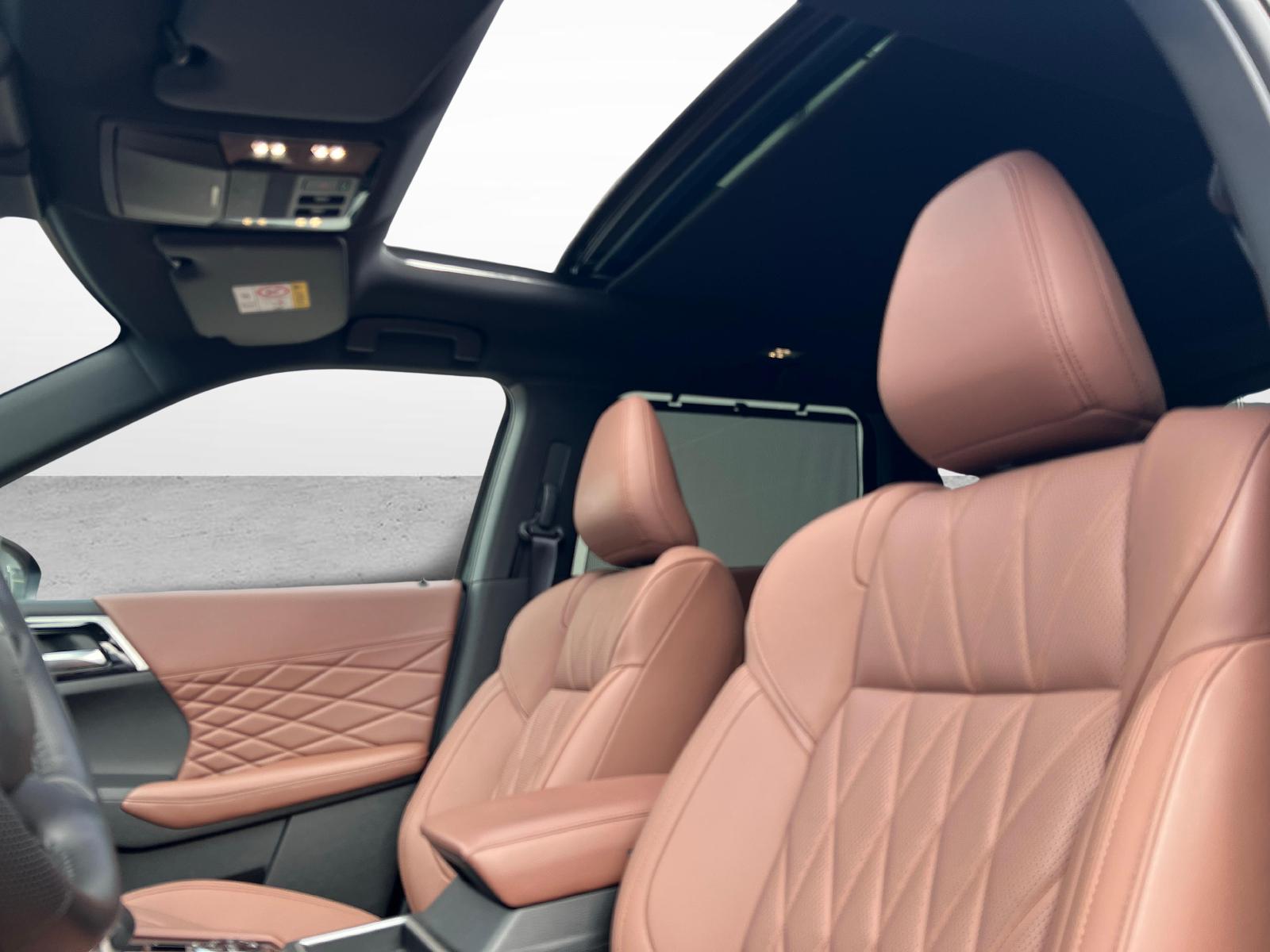MITSUBISHI Outlander 2.4 PHEV Instyle+ 4x4-image-13