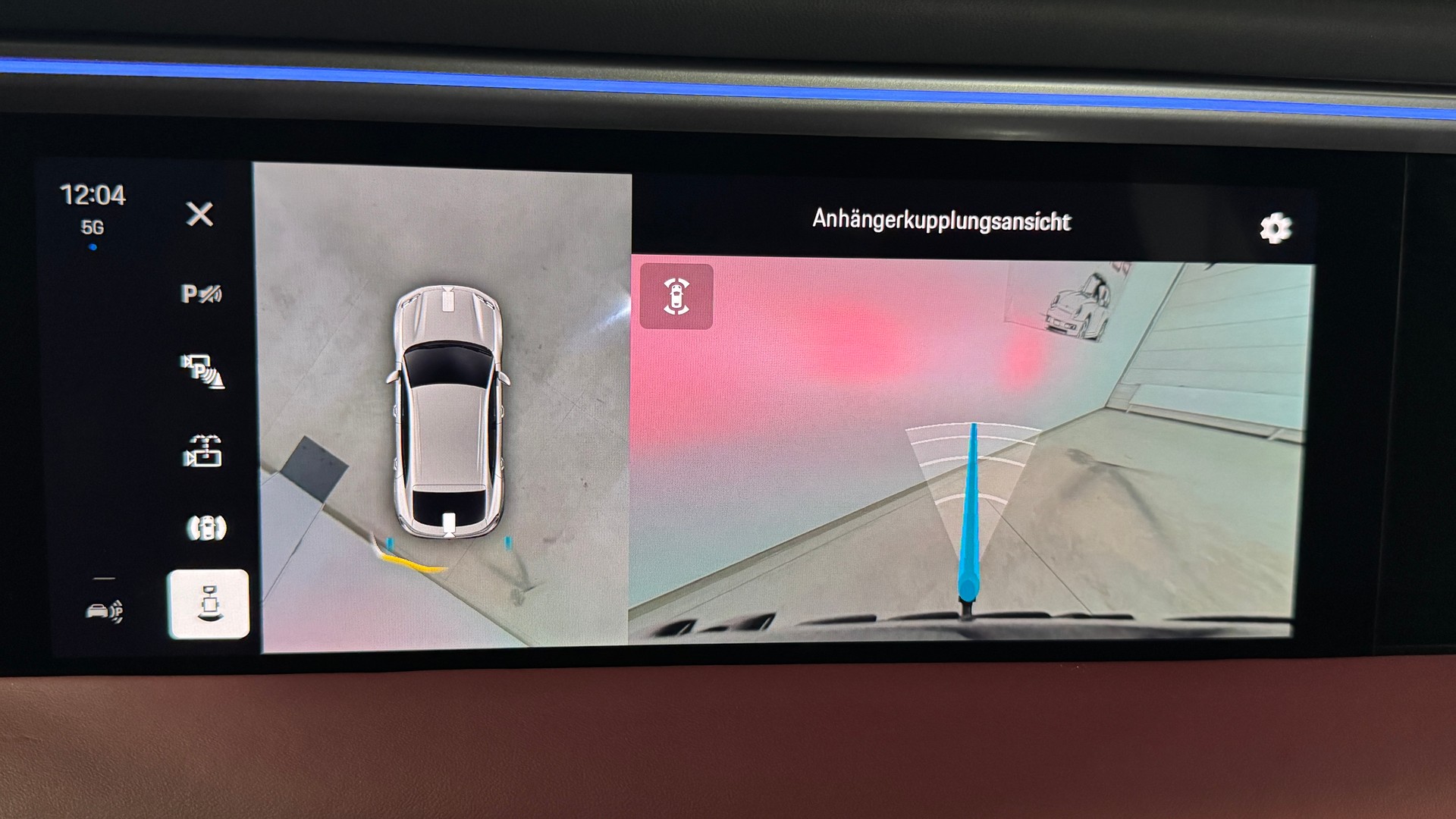 PORSCHE Macan 4 100kWh 408 PS / Sport Chrono / CH-Fahrzeug-image-19