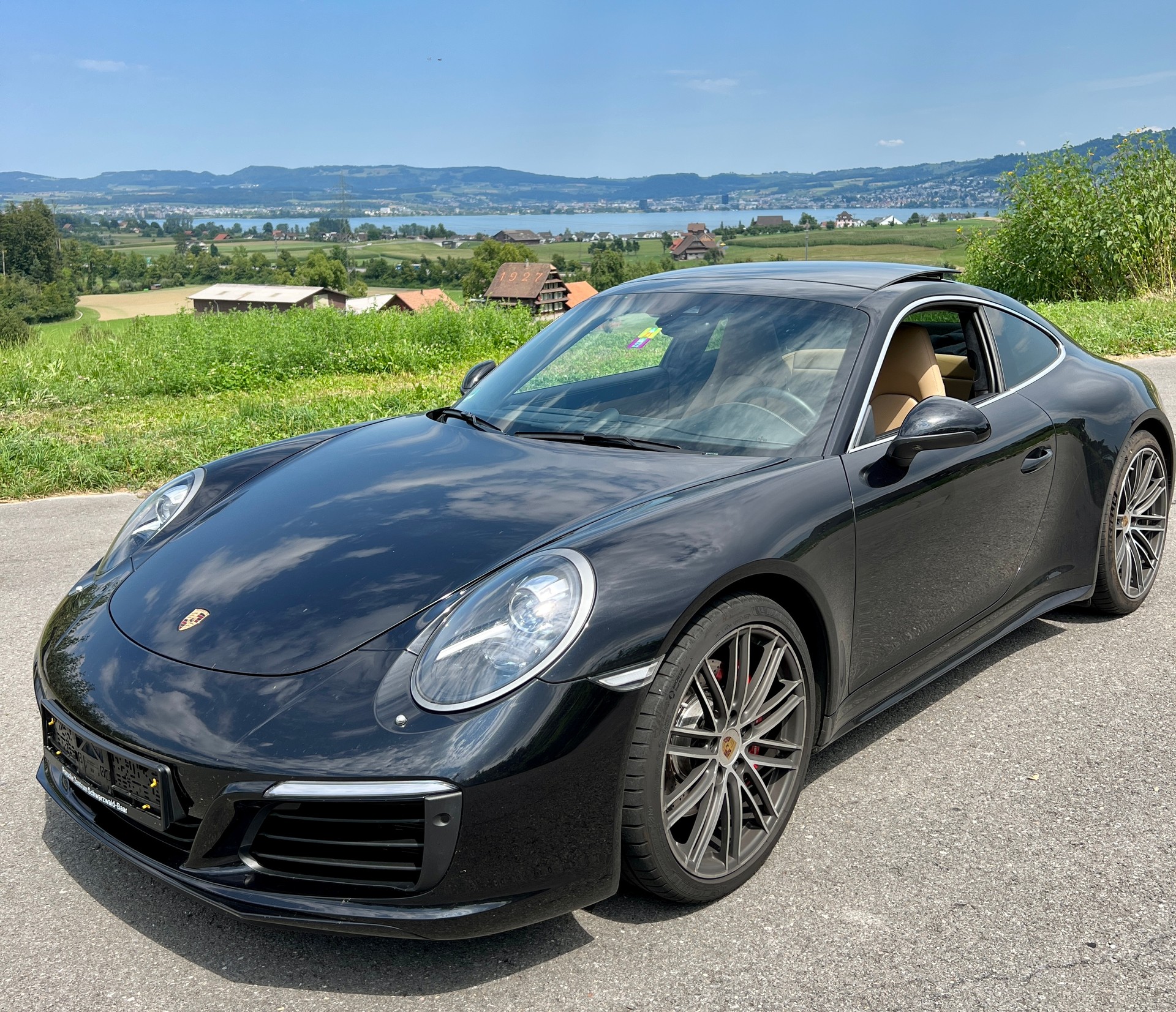 PORSCHE Carrera 4S