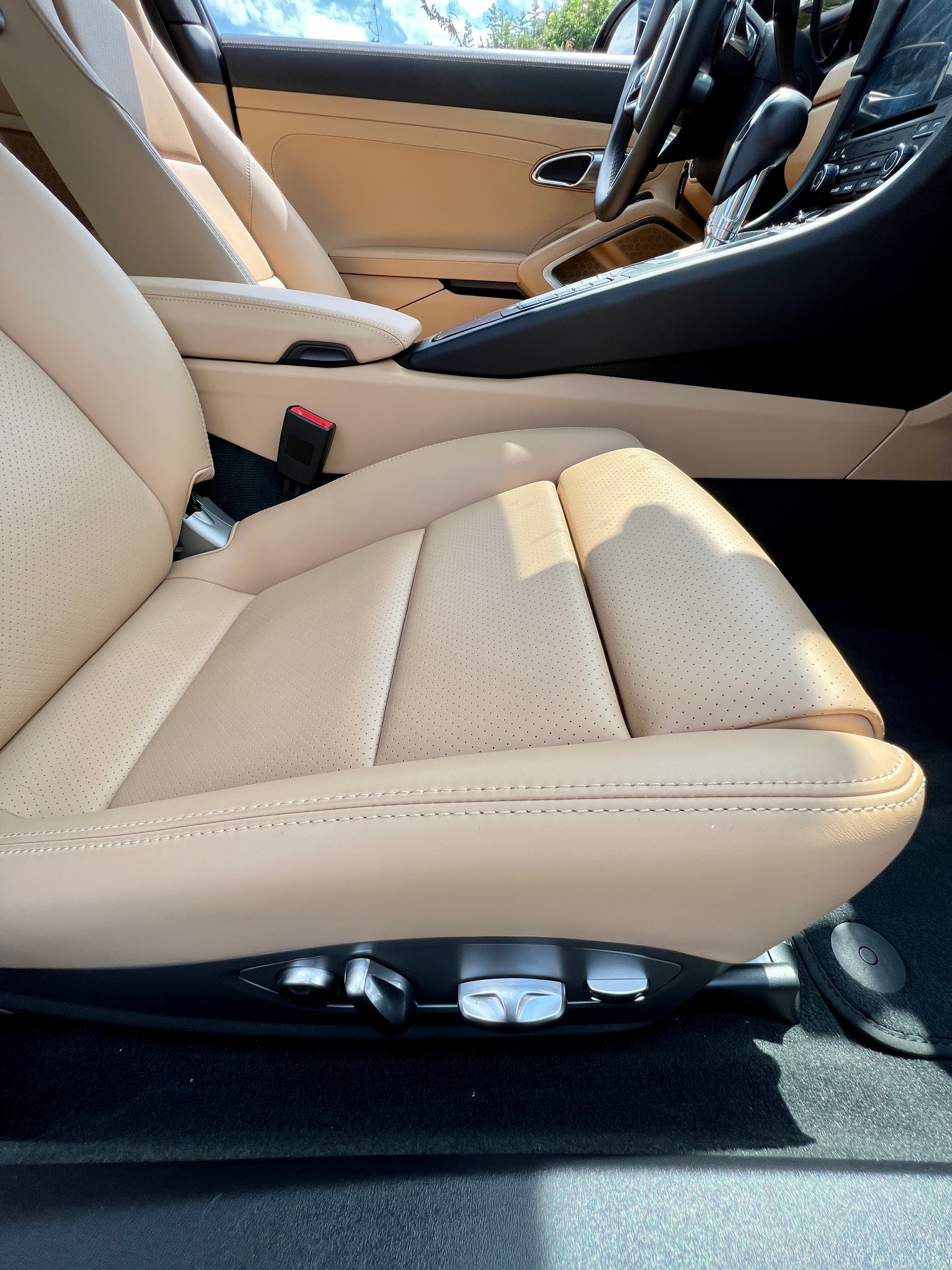 PORSCHE Carrera 4S-image-15