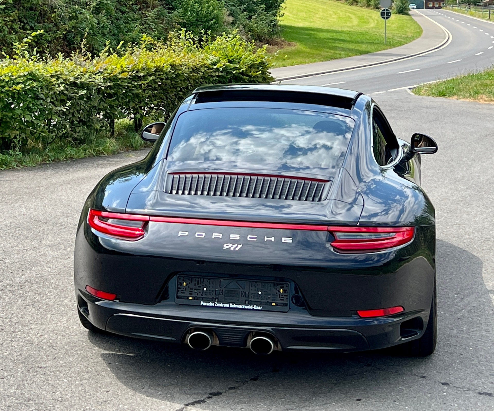PORSCHE Carrera 4S-image-6