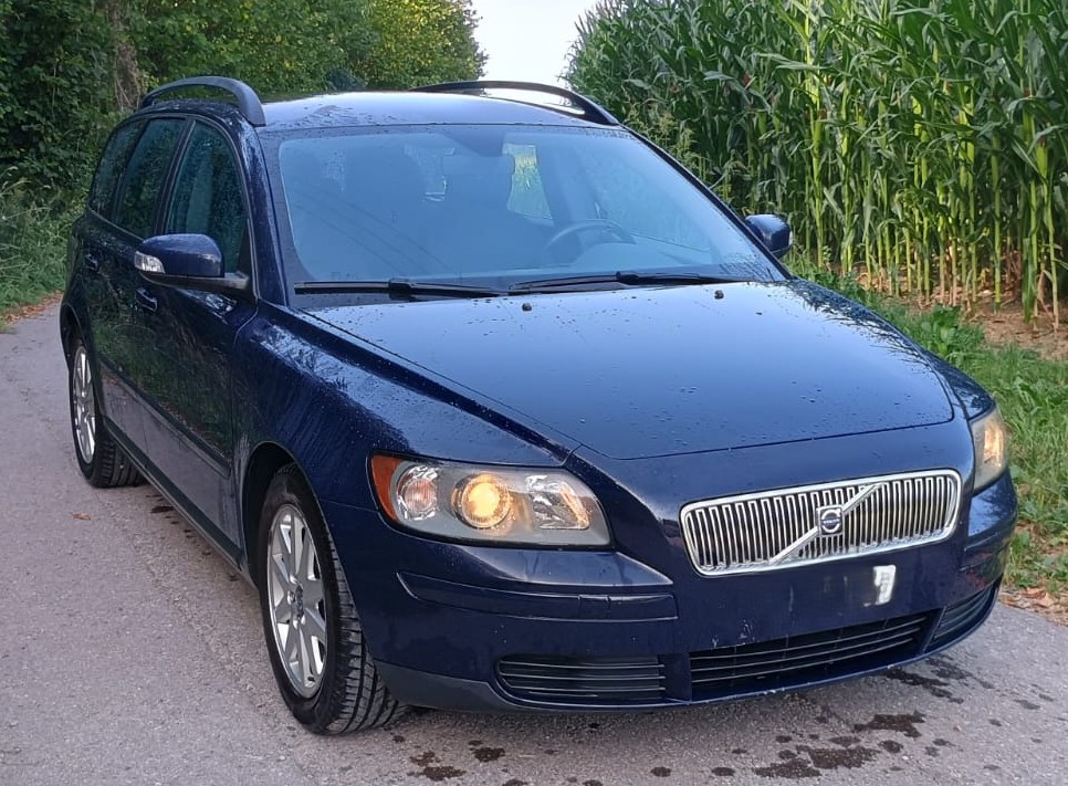 VOLVO 2.5 T5 Summum-image-0