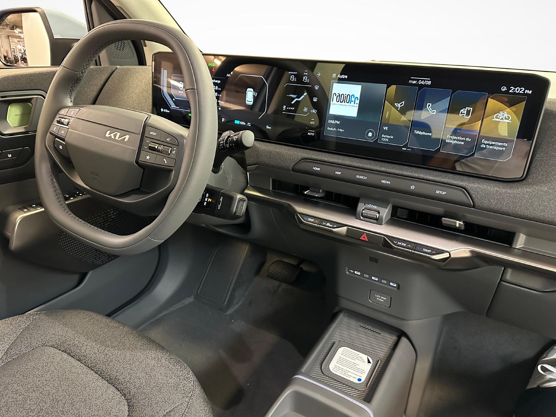 KIA EV2 61 kWh Earth-image-5