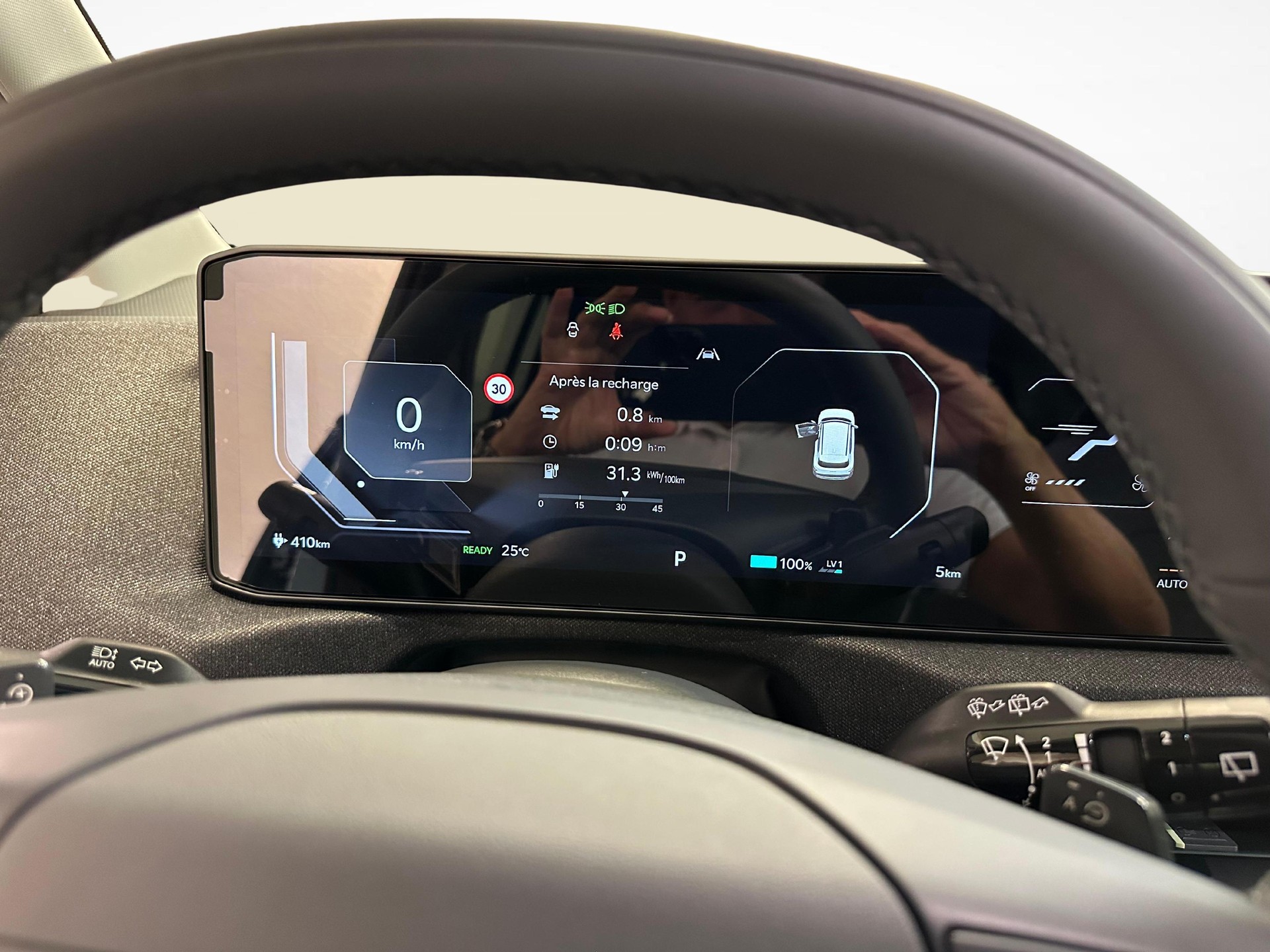 KIA EV2 61 kWh Earth-image-10