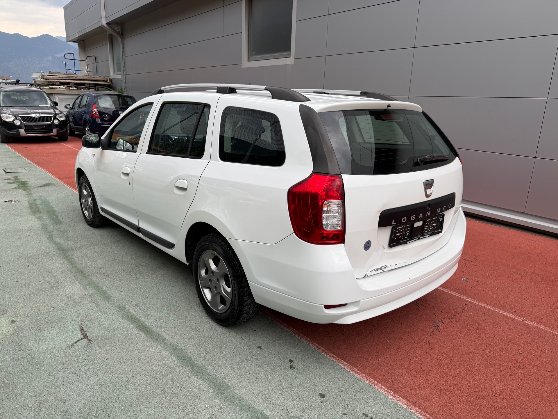 DACIA Logan MCV 1.5 dCi Celebration-image-4