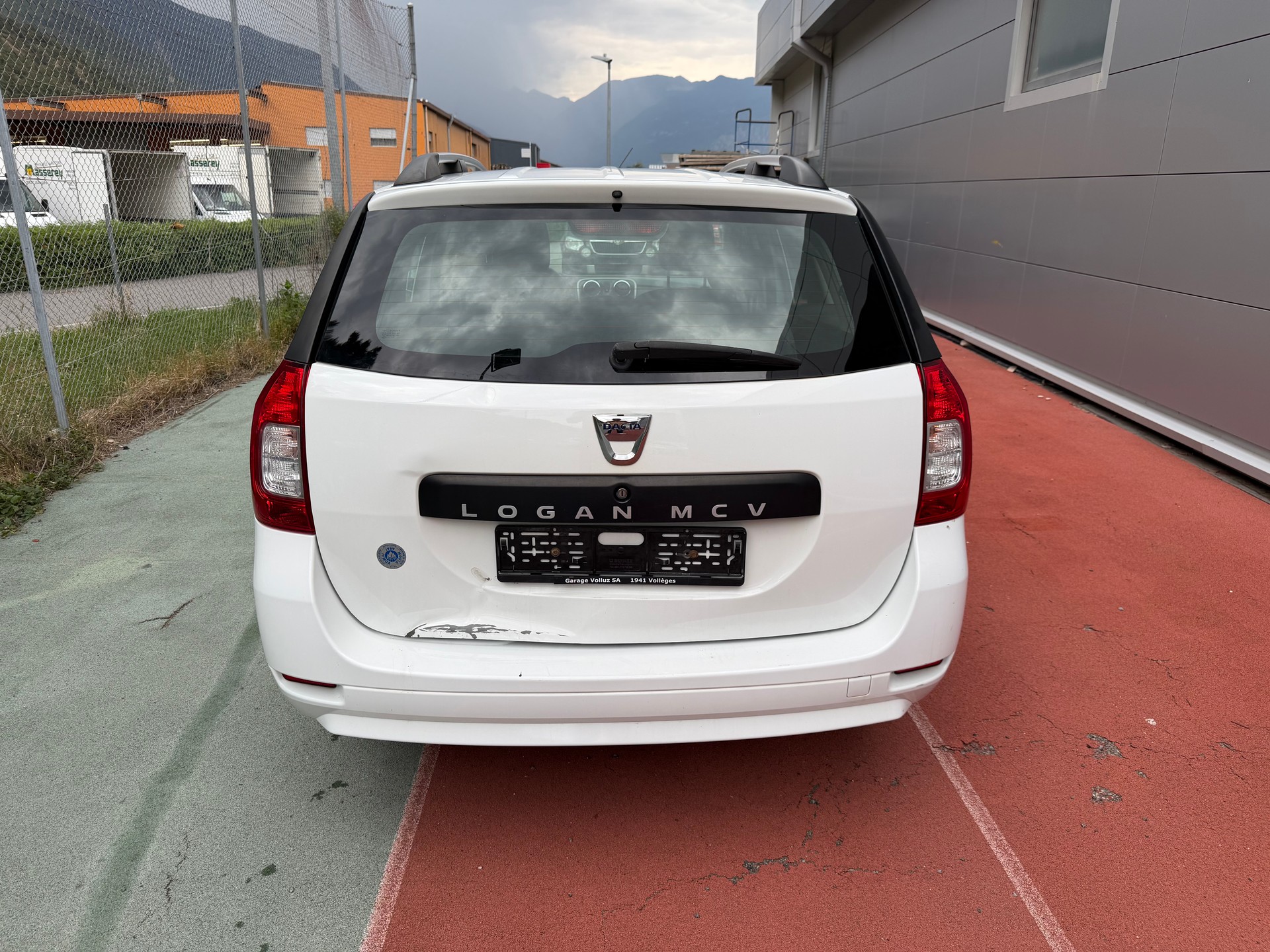 DACIA Logan MCV 1.5 dCi Celebration-image-5