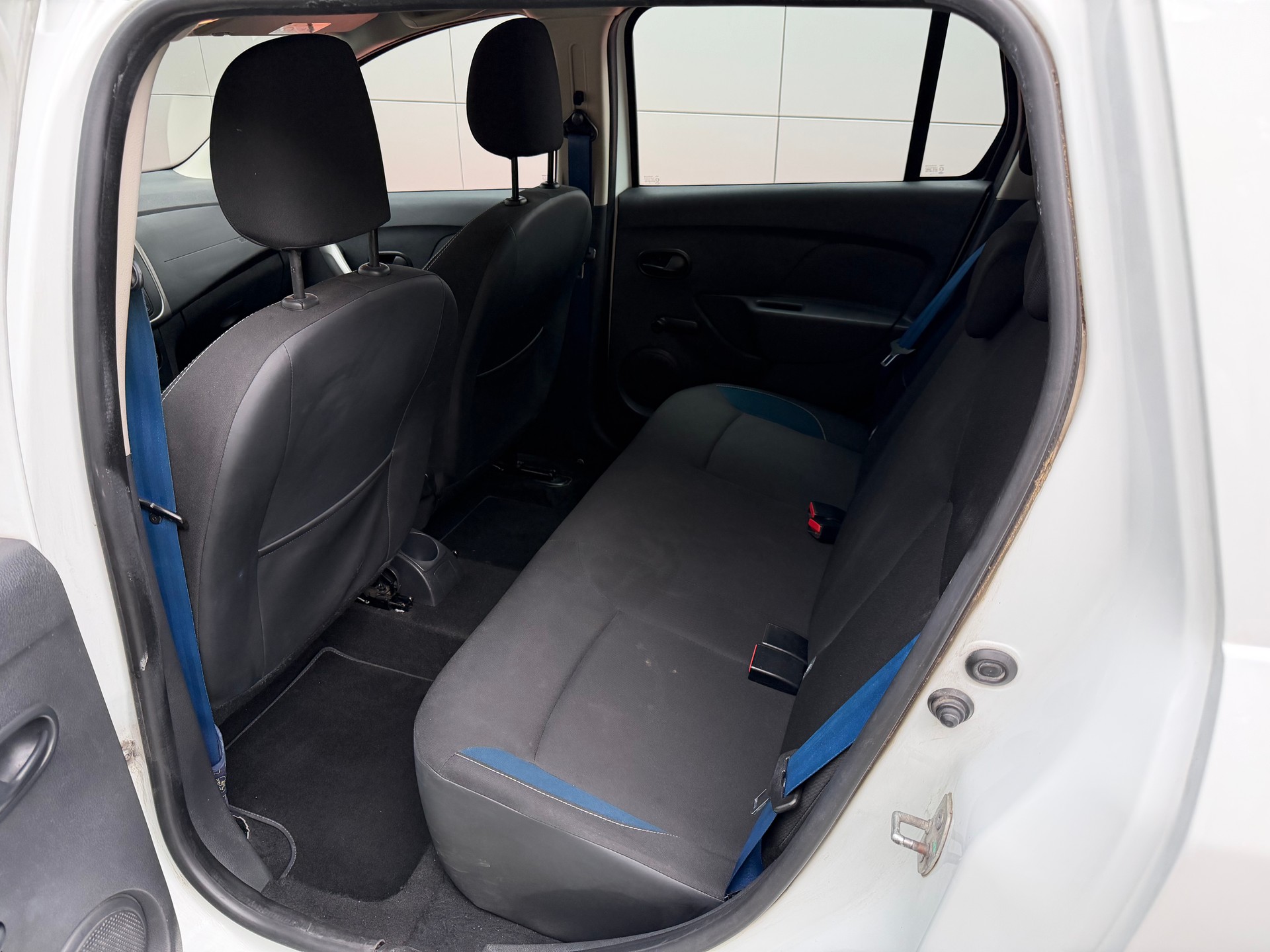 DACIA Logan MCV 1.5 dCi Celebration-image-11