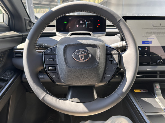 TOYOTA bZ4X Tour. Prem. 74.7 AWD-image-8