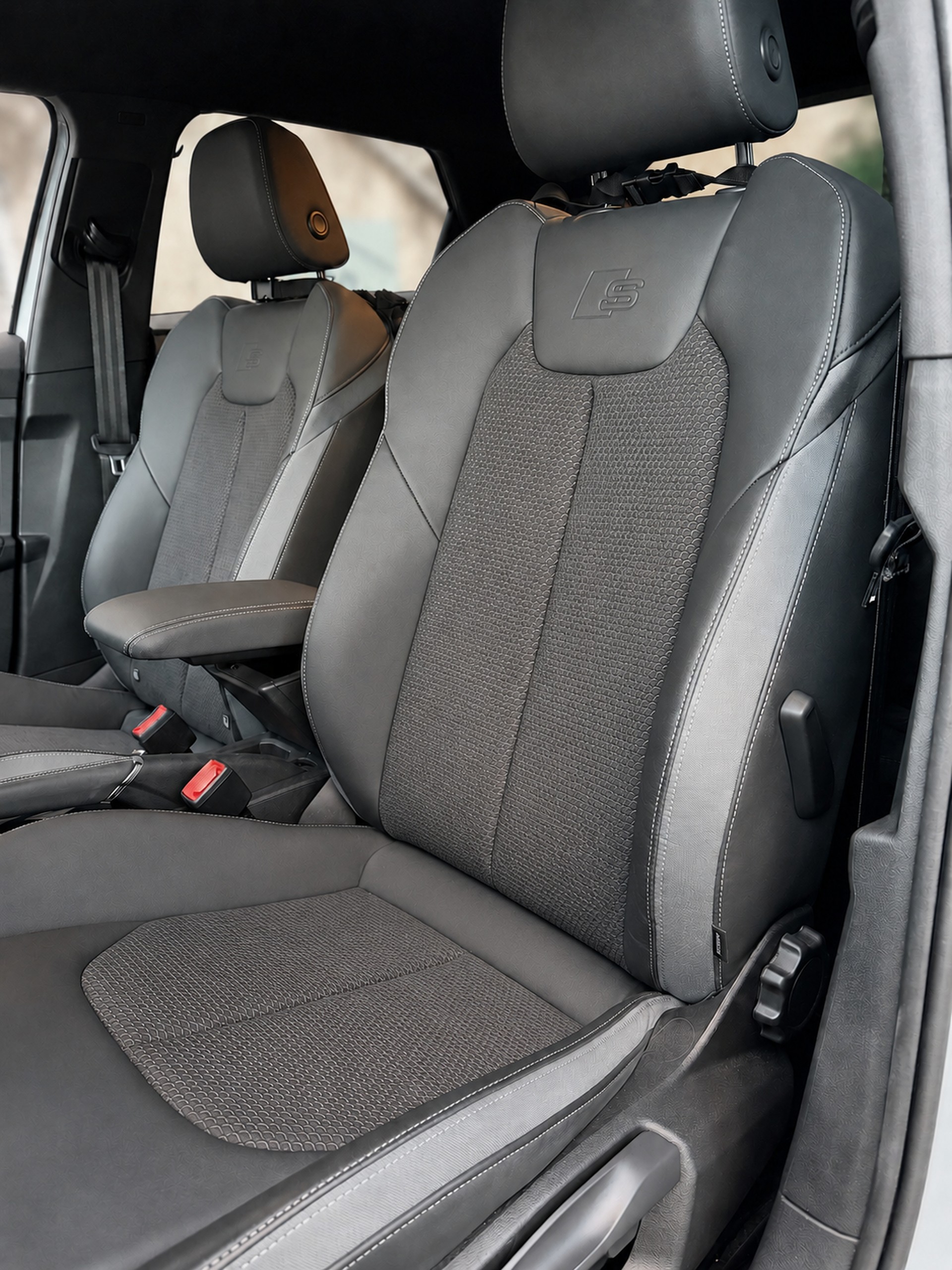 AUDI 25 TFSI Allstreet S-Line mit Garantie-image-12