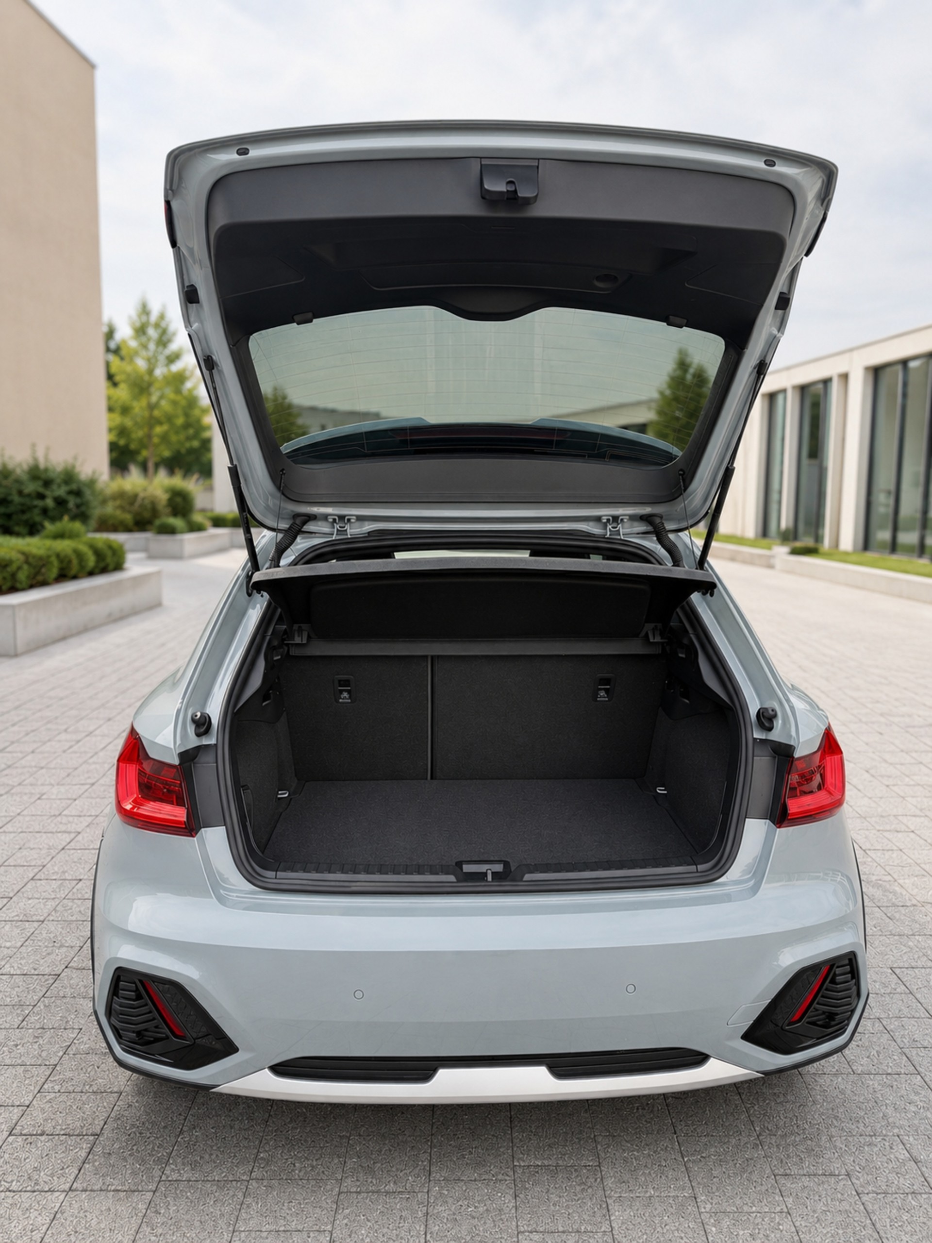 AUDI 1.0 25 TFSI S-Line-image-17