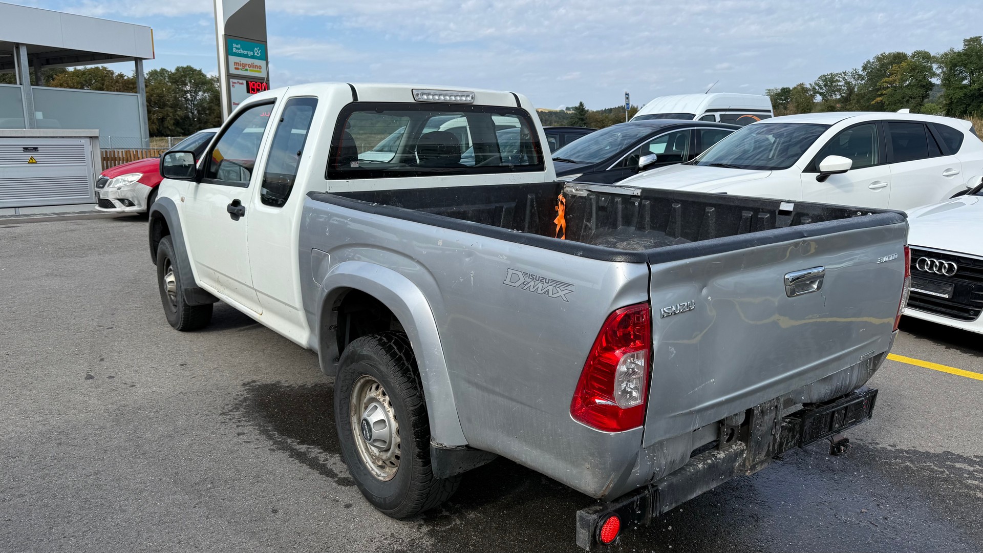 ISUZU Tfs86-image-5