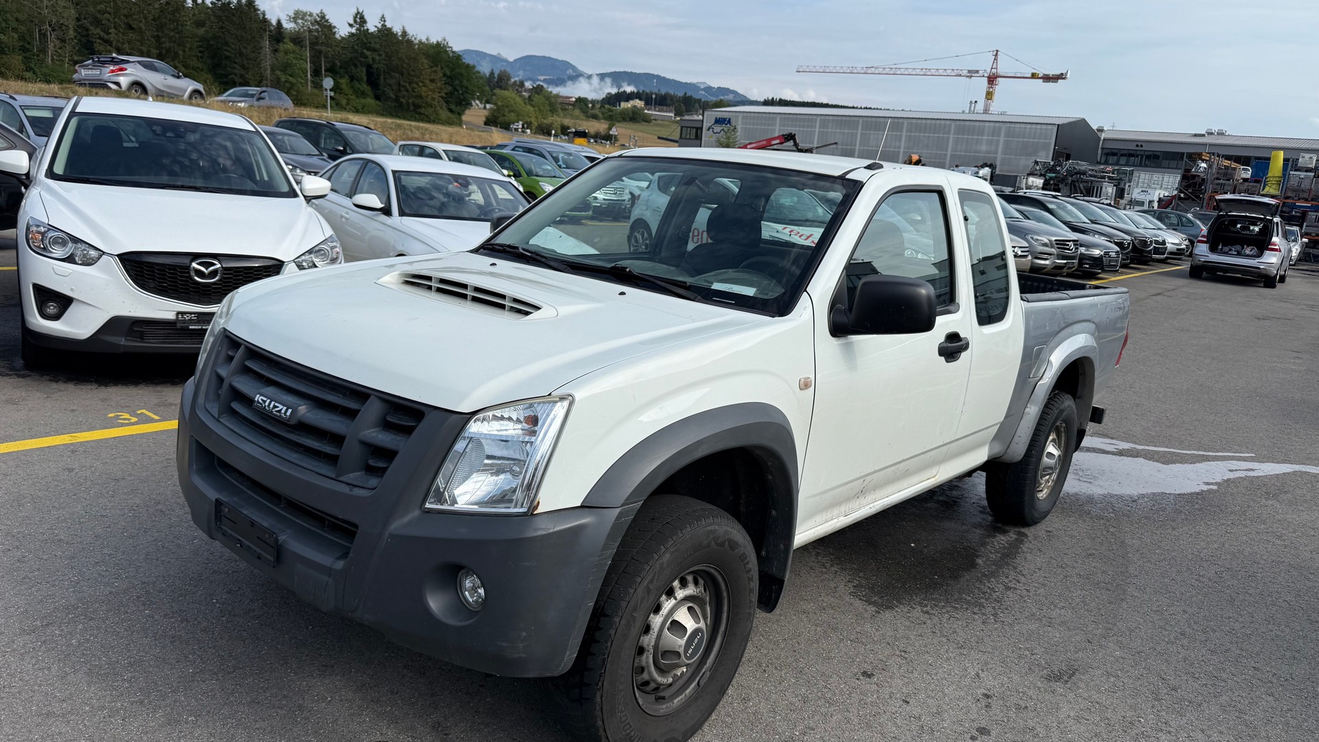 ISUZU Tfs86-image-1