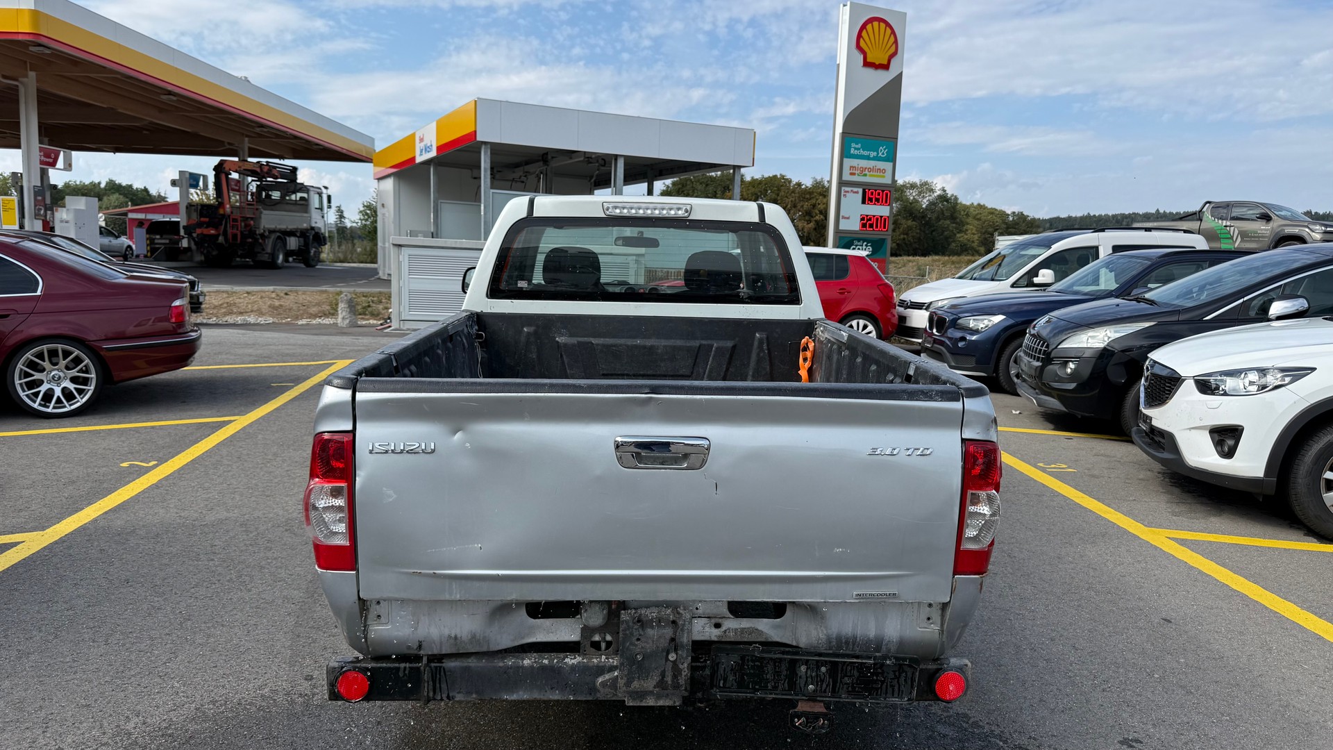 ISUZU Tfs86-image-4