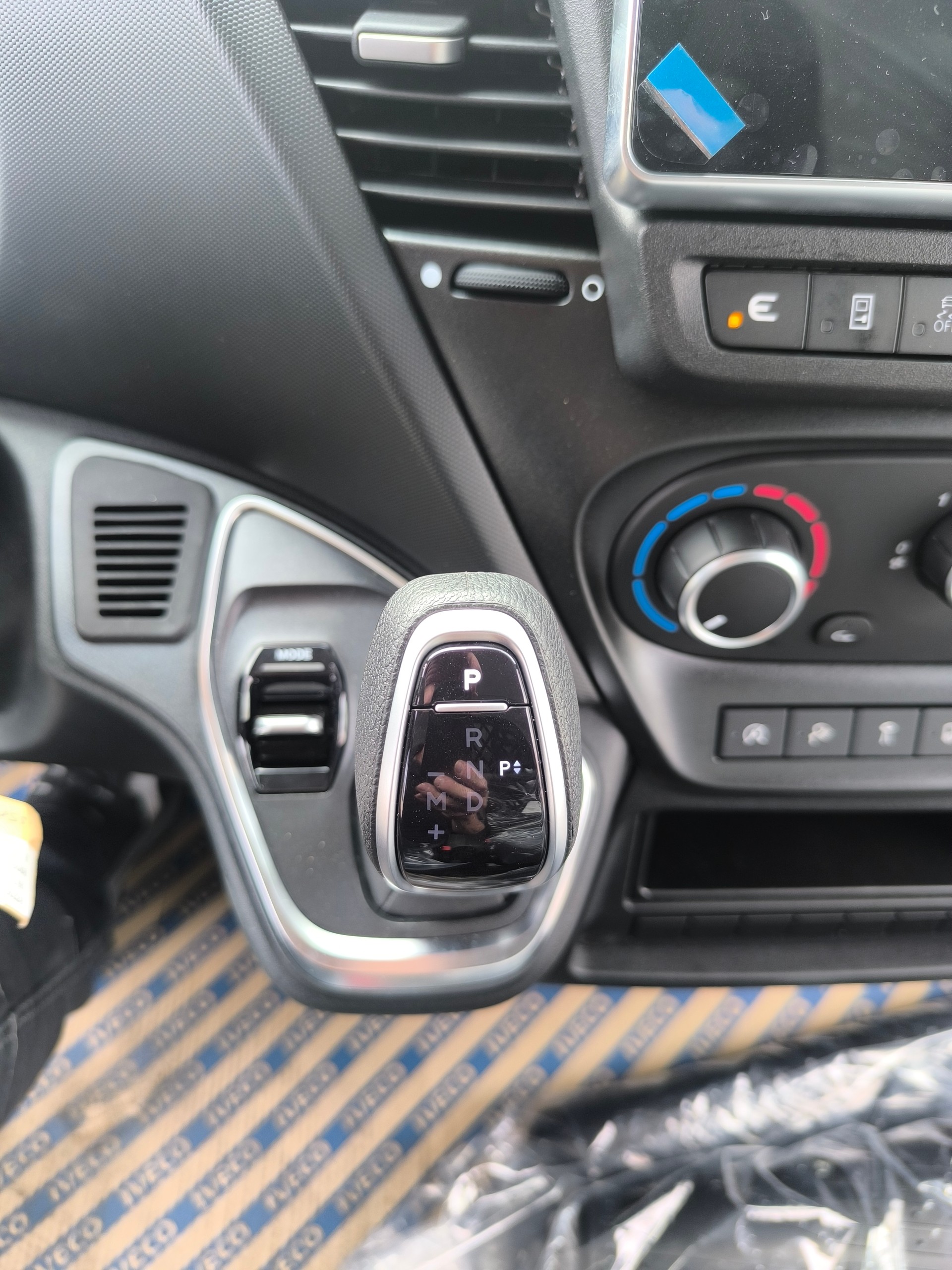 IVECO 35S 16V Hi Matic 8 Gang EXTRA LANG NEUWAGEN-image-13