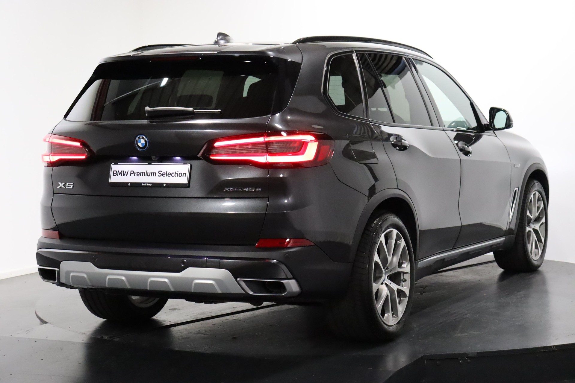 BMW X5 45e xDrive-image-2