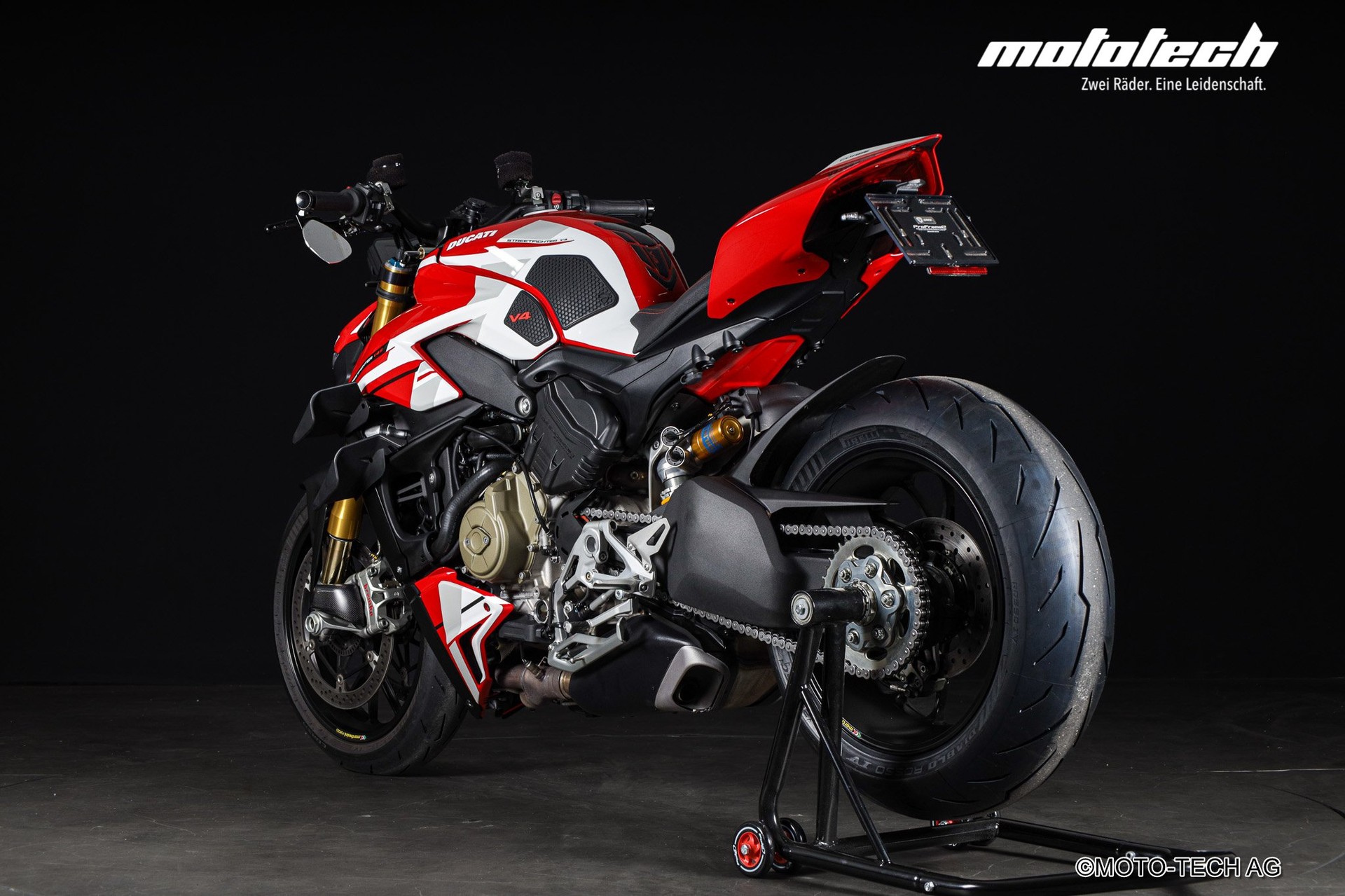 DUCATI Streetfighter V4 S CORSE-showroom-element-3