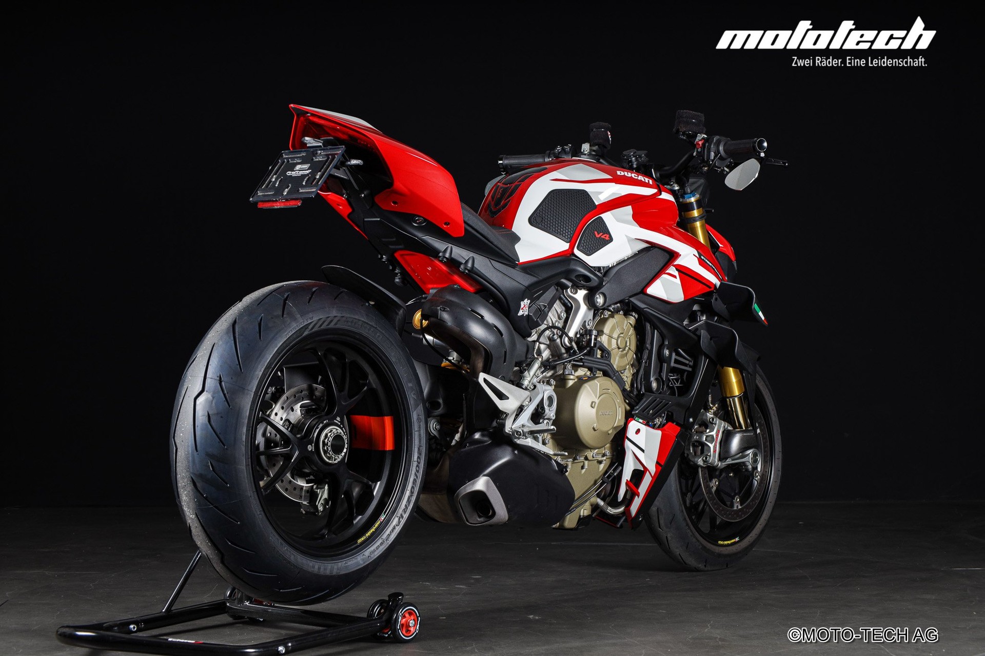 DUCATI Streetfighter V4 S CORSE-showroom-element-2