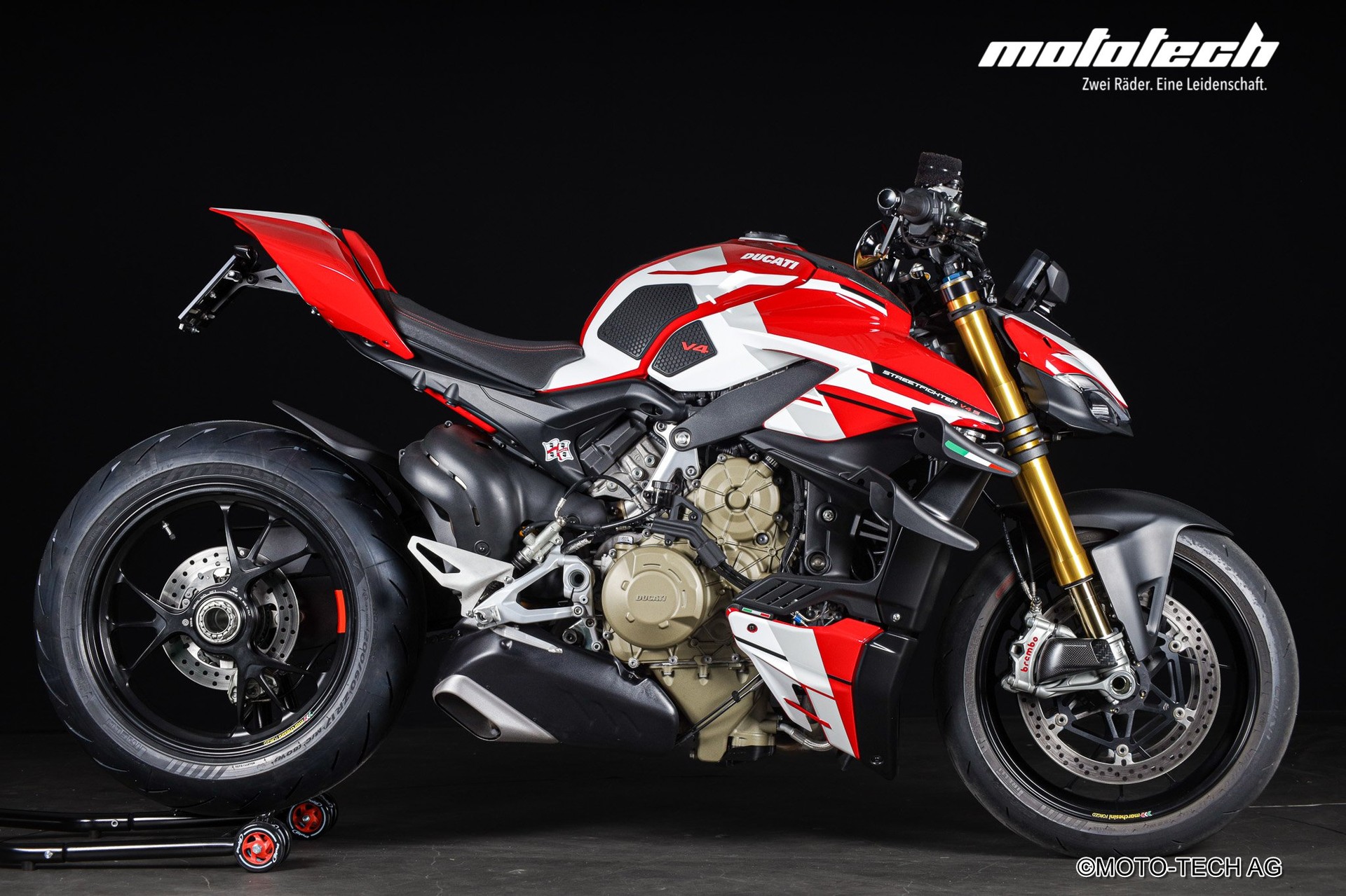DUCATI Streetfighter V4 S CORSE-showroom-element-1