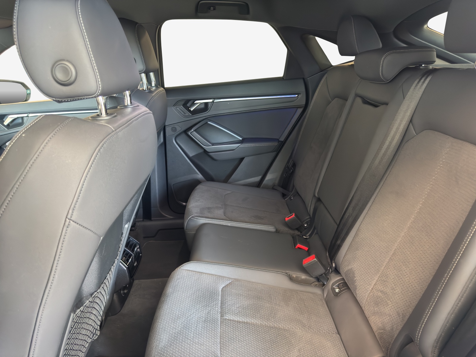 AUDI Q3 Sportback 35 TFSI S line S-tronic-image-11