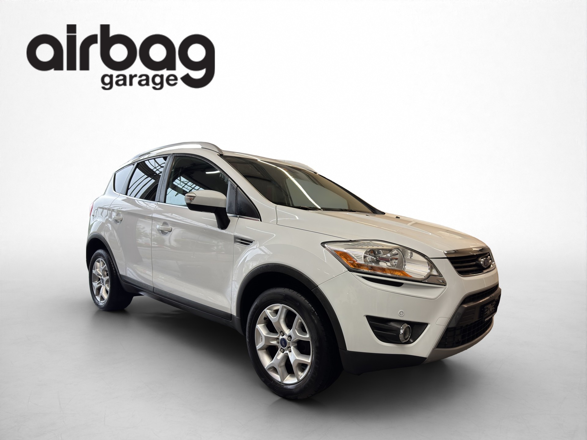 FORD Kuga 2.0 TDCi Carving 4WD-image-4