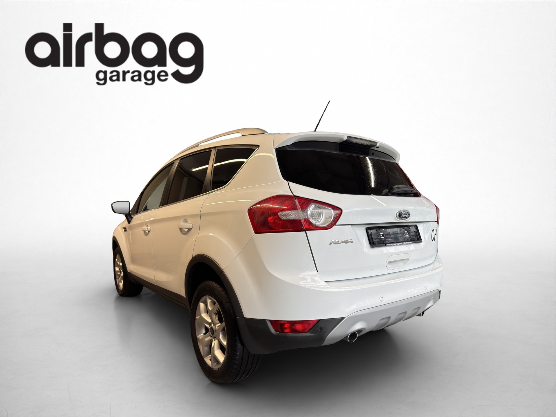 FORD Kuga 2.0 TDCi Carving 4WD-image-2