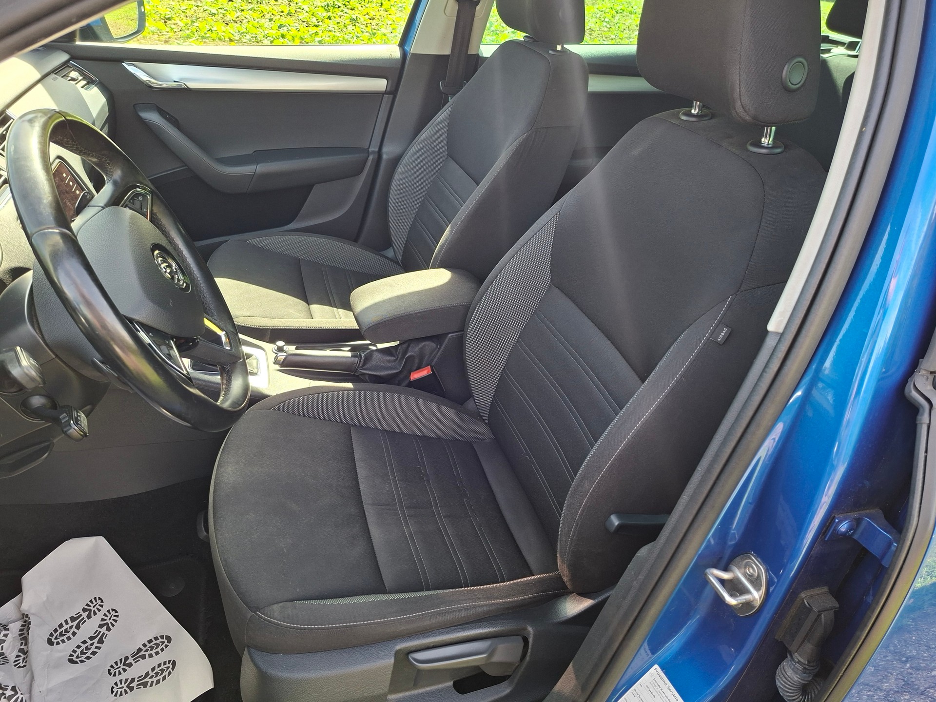 SKODA Octavia Combi 2.0 TDI Style 4x4 DSG-image-15