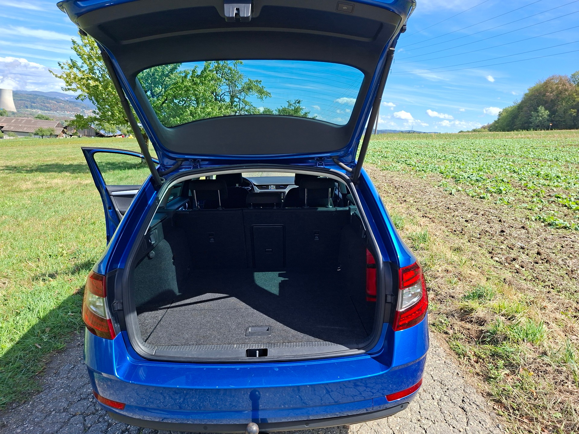SKODA Octavia Combi 2.0 TDI Style 4x4 DSG-image-18