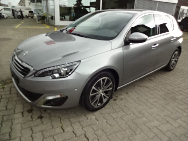 PEUGEOT 308 1.2 THP Allure Automatic-image-0