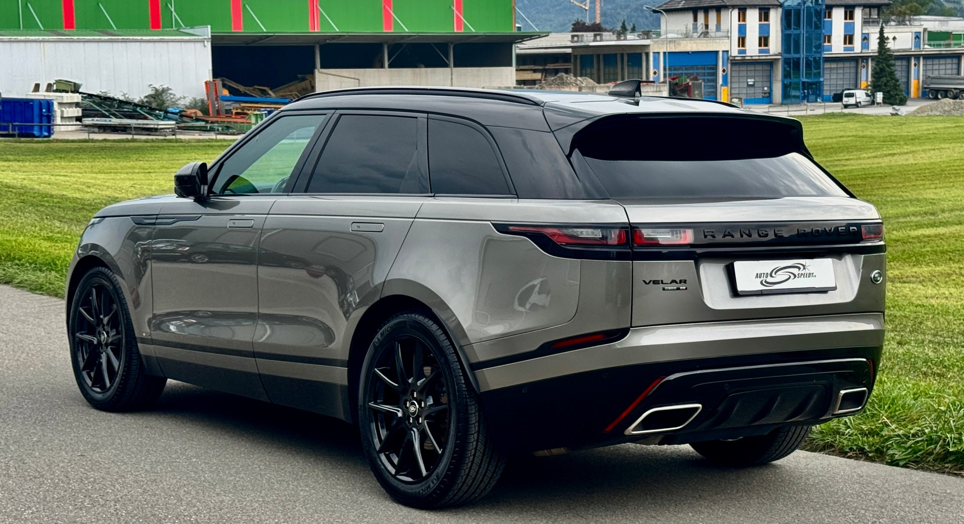 LAND ROVER Range Rover Velar R-Dynamic D 300 HSE Automatic-image-4