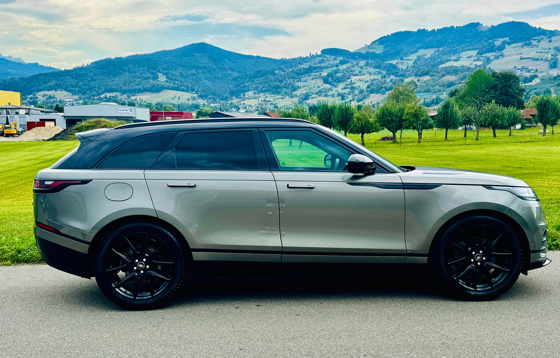 LAND ROVER Range Rover Velar R-Dynamic D 300 HSE Automatic-image-10