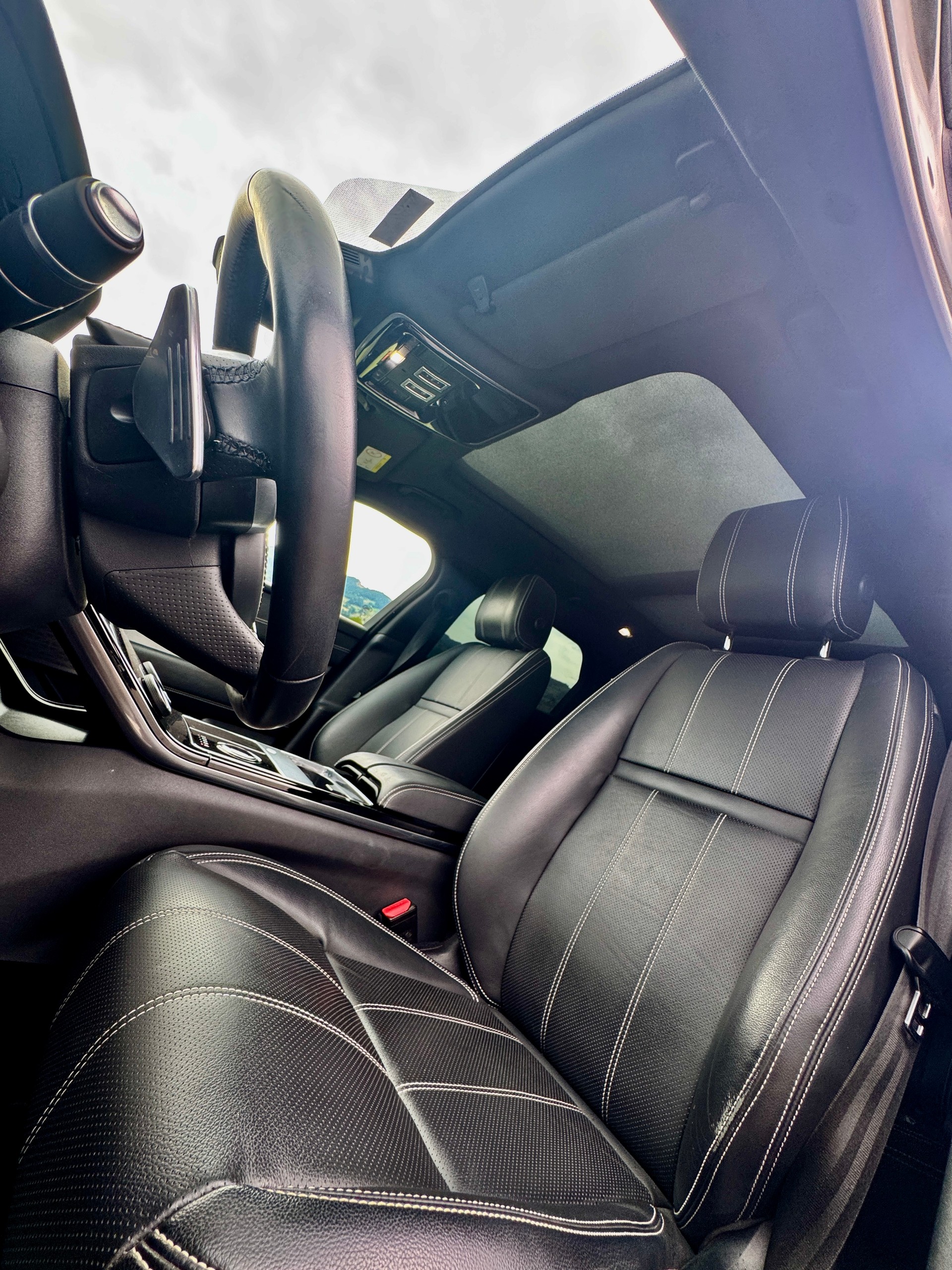 LAND ROVER Range Rover Velar R-Dynamic D 300 HSE Automatic-image-15