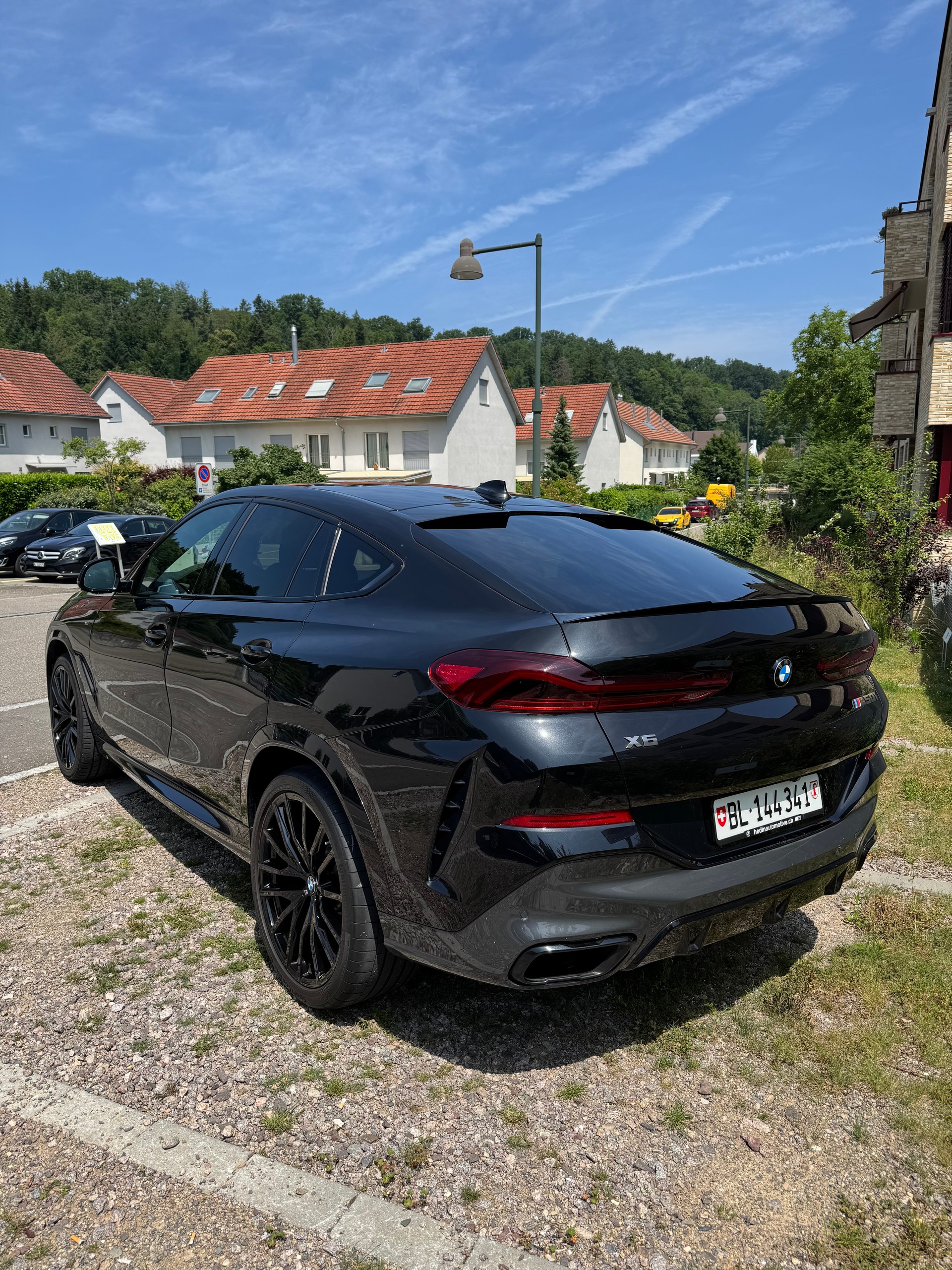 BMW M50i-image-3