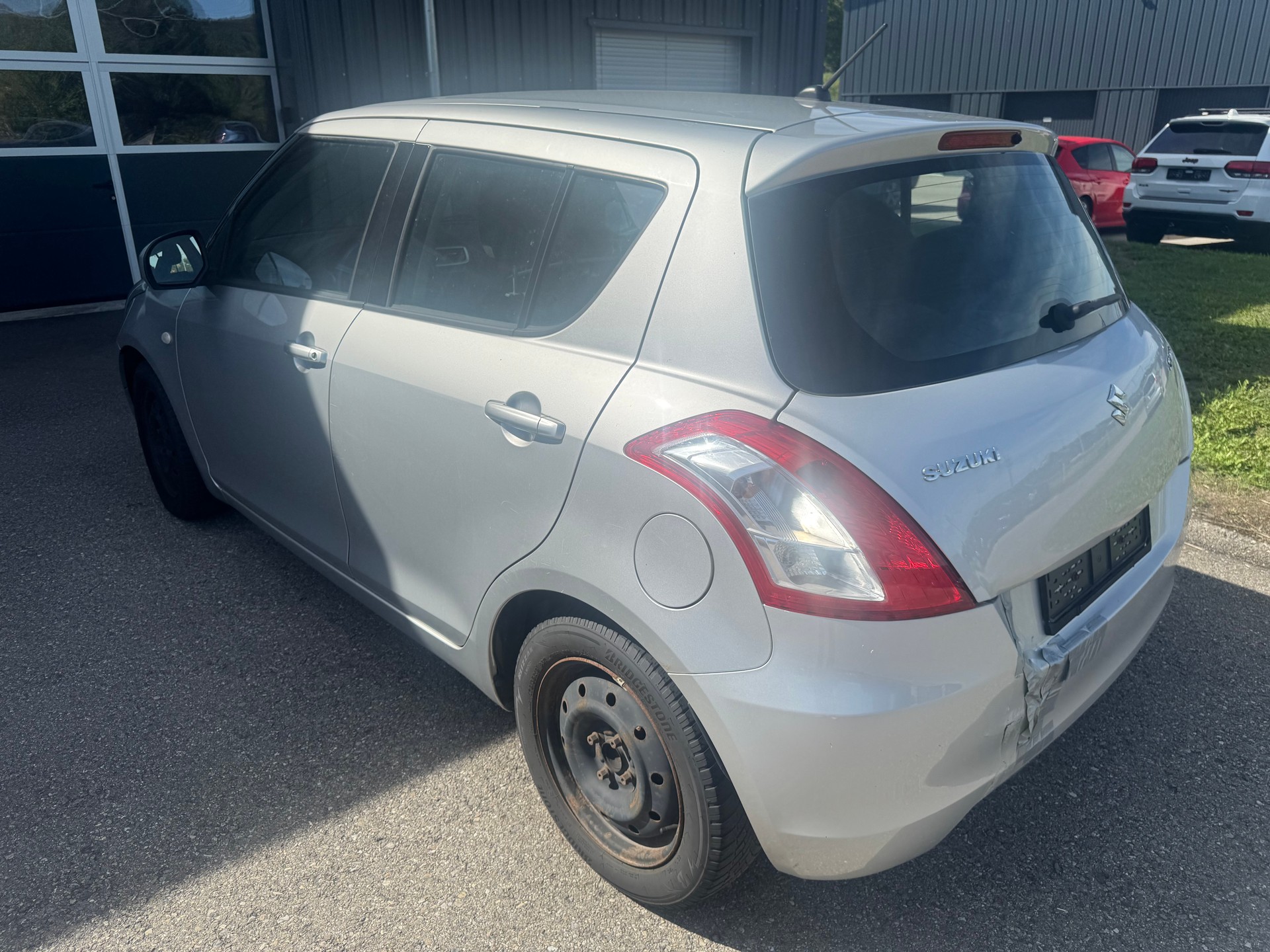 SUZUKI Swift 1.2i 16V GL 4x4-image-6