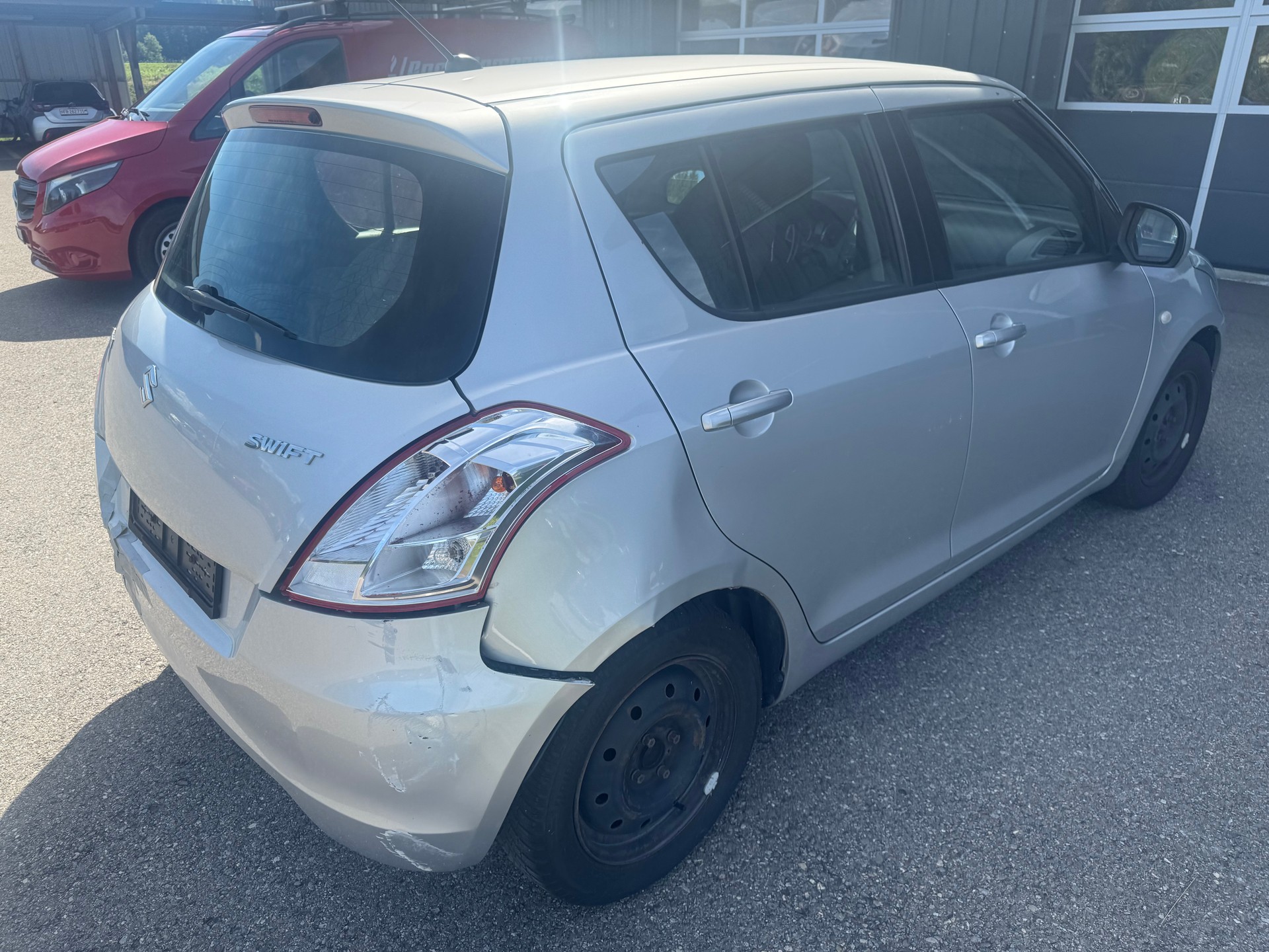 SUZUKI Swift 1.2i 16V GL 4x4-image-7