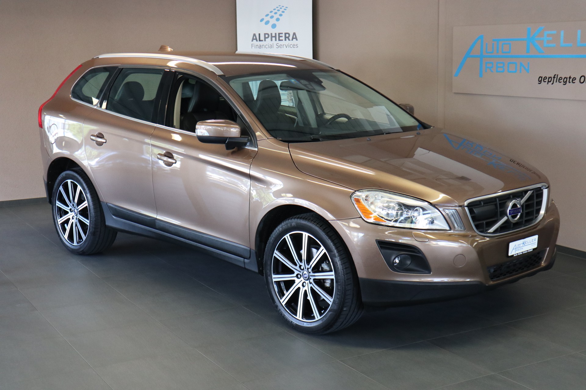 VOLVO XC60 D5 AWD Summum Geartronic-image-1