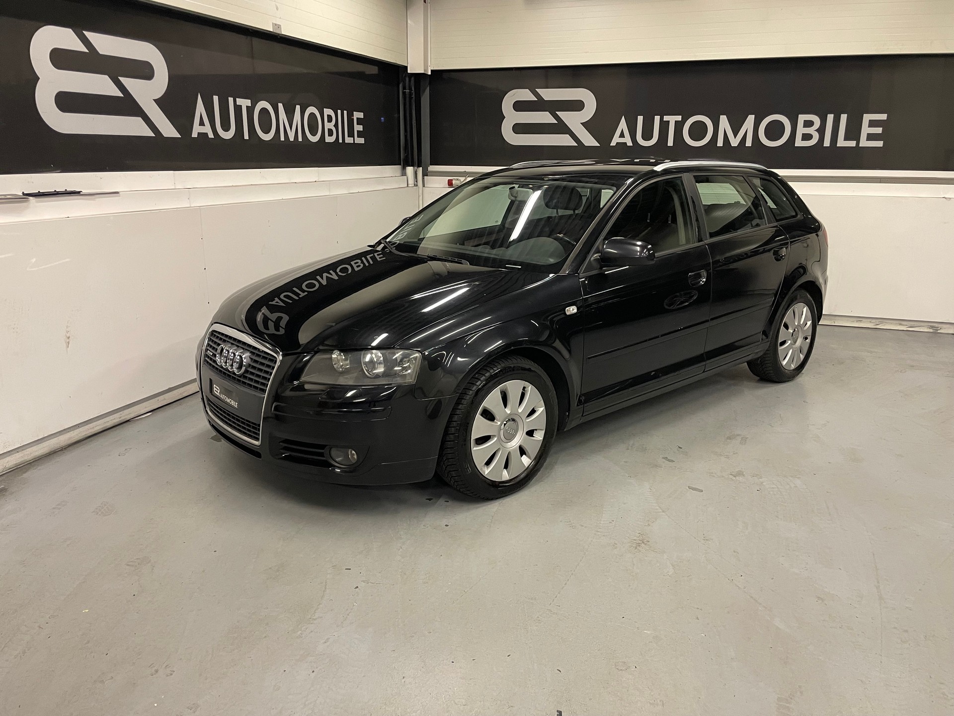 AUDI A3 Sportback 2.0 TDI Attraction quattro-image-0