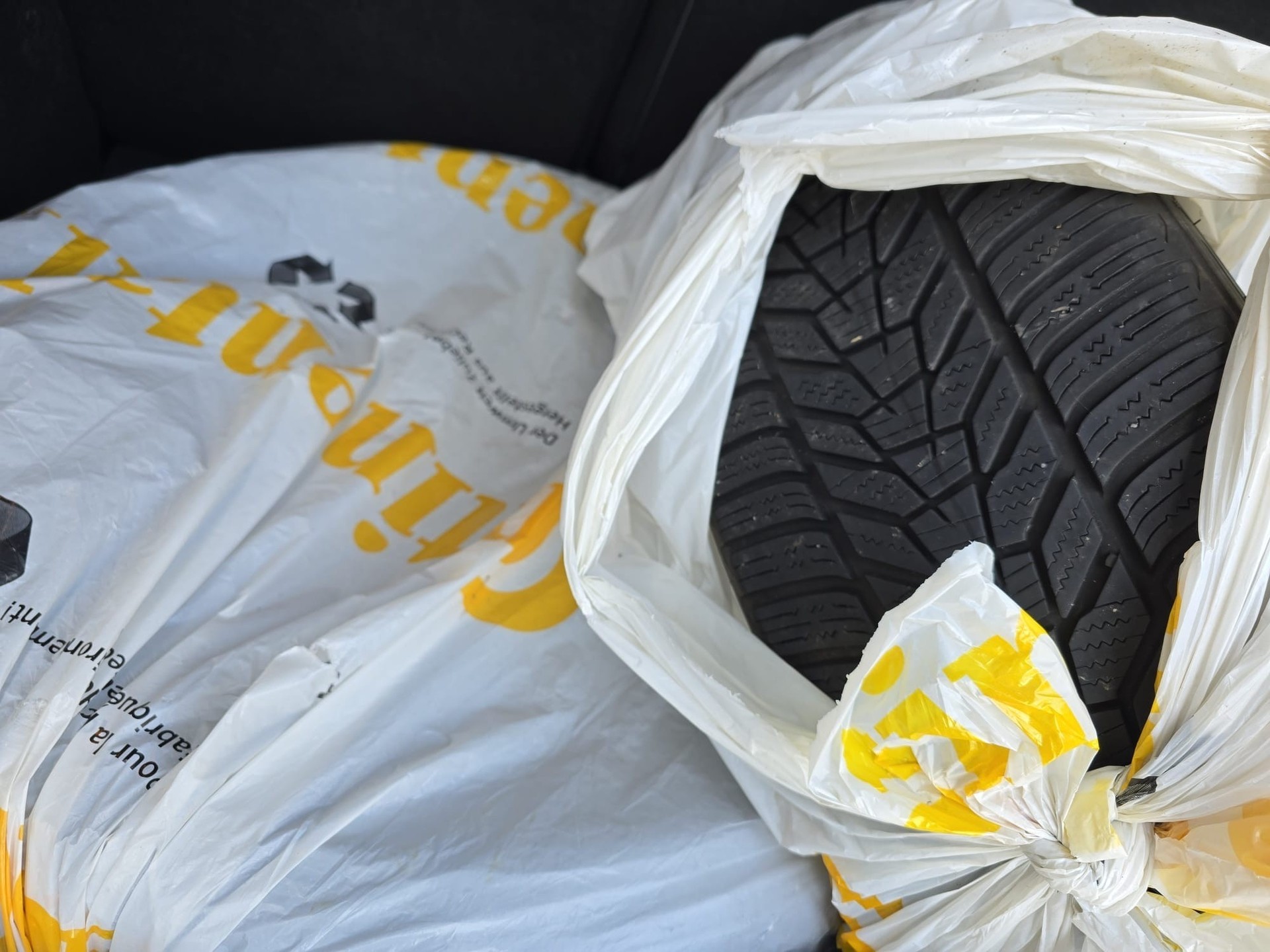 RENAULT Clio 1.6 T RS 200 EDC-image-23