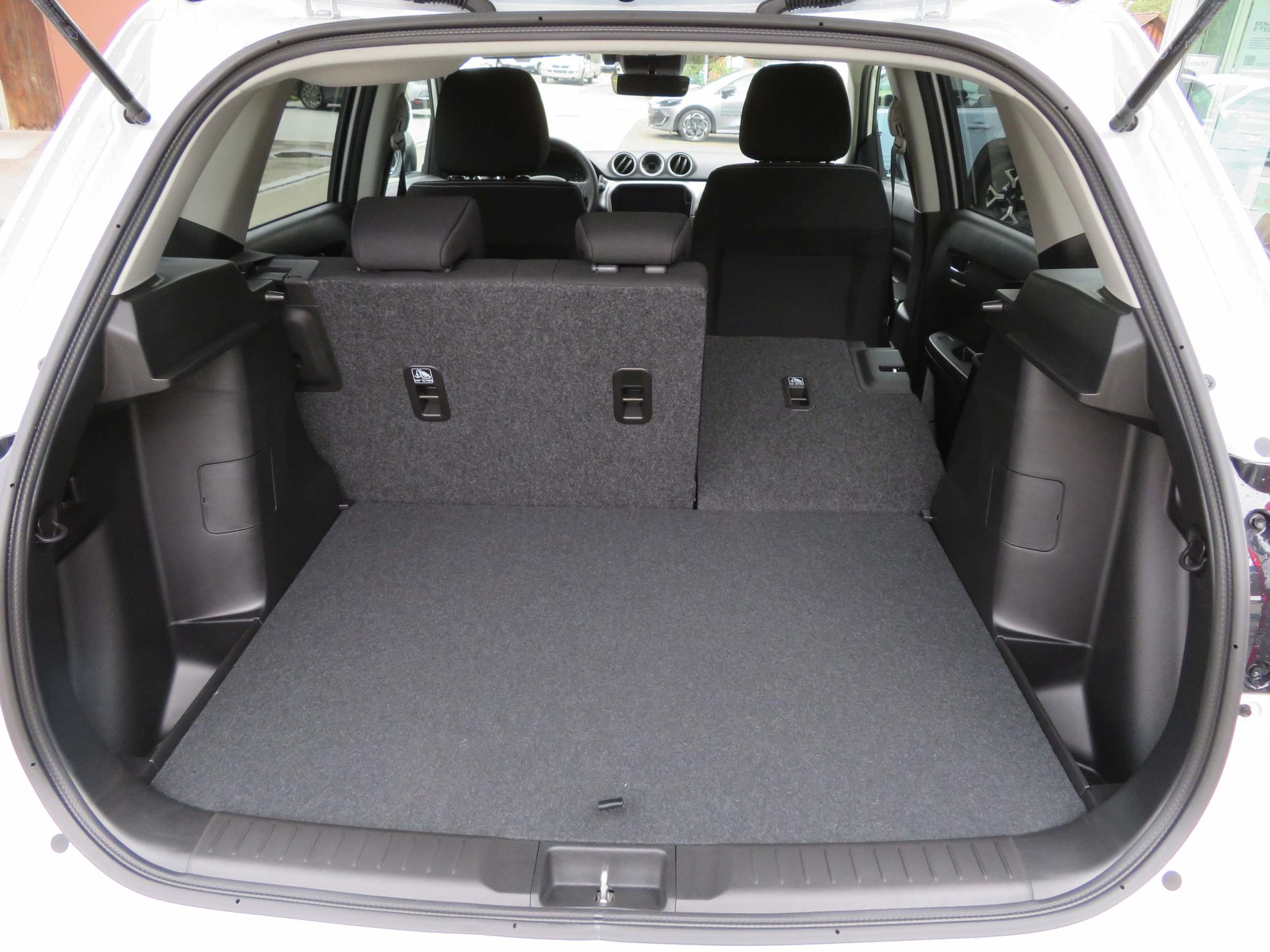 SUZUKI Vitara 1.4 T Compact+ Hybrid 4x4-image-11