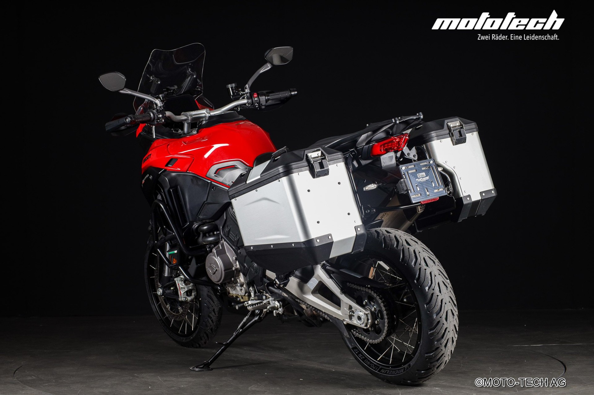 DUCATI Multistrada V4 Rally Full Adventure-showroom-element-3