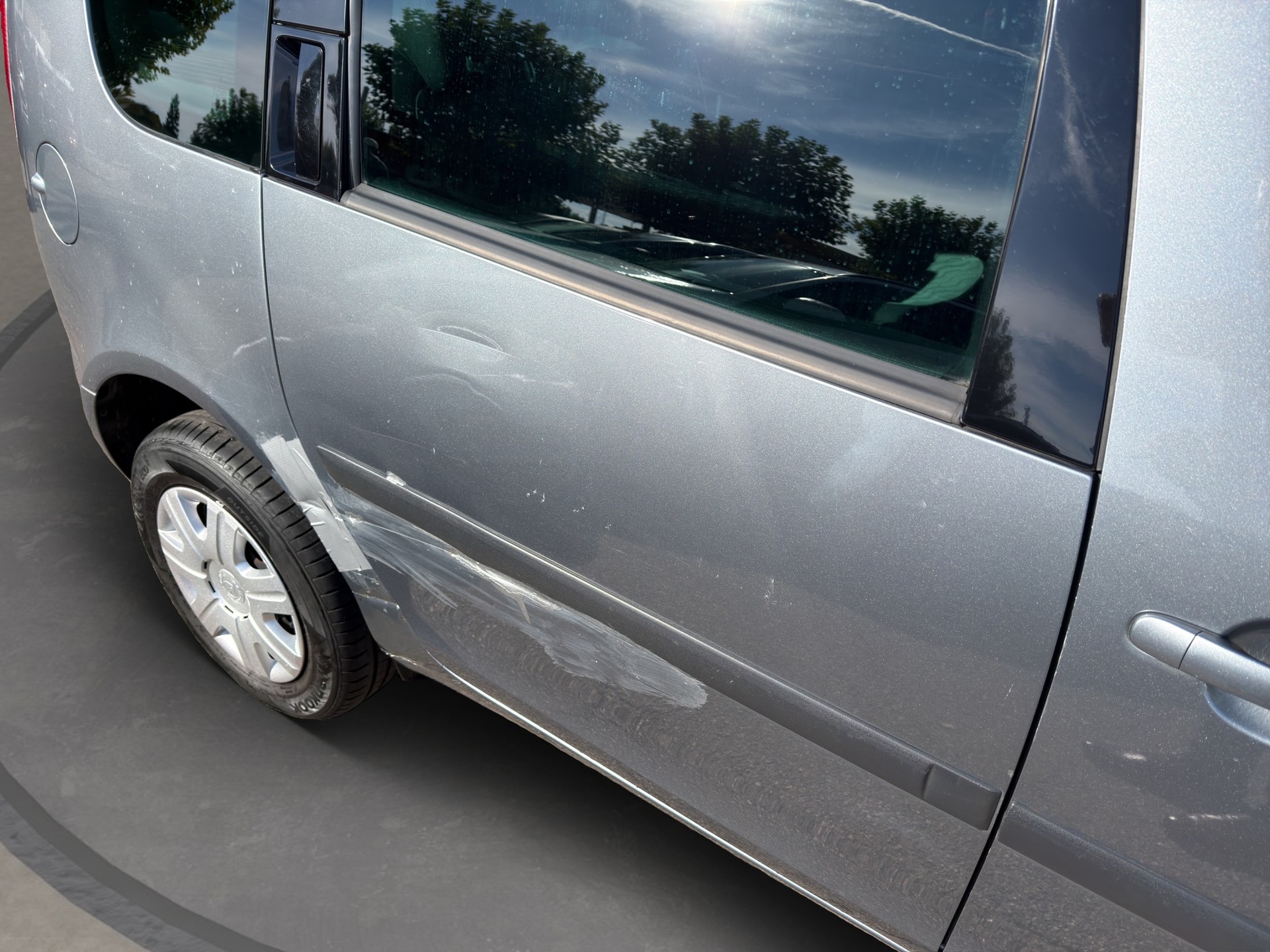SKODA Roomster 1.2 Entry-image-14