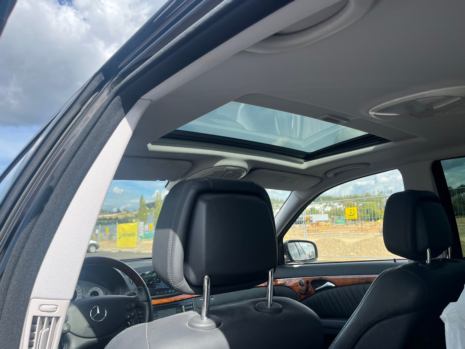 MERCEDES-BENZ E 500 Avantgarde 4Matic Automatic-image-7