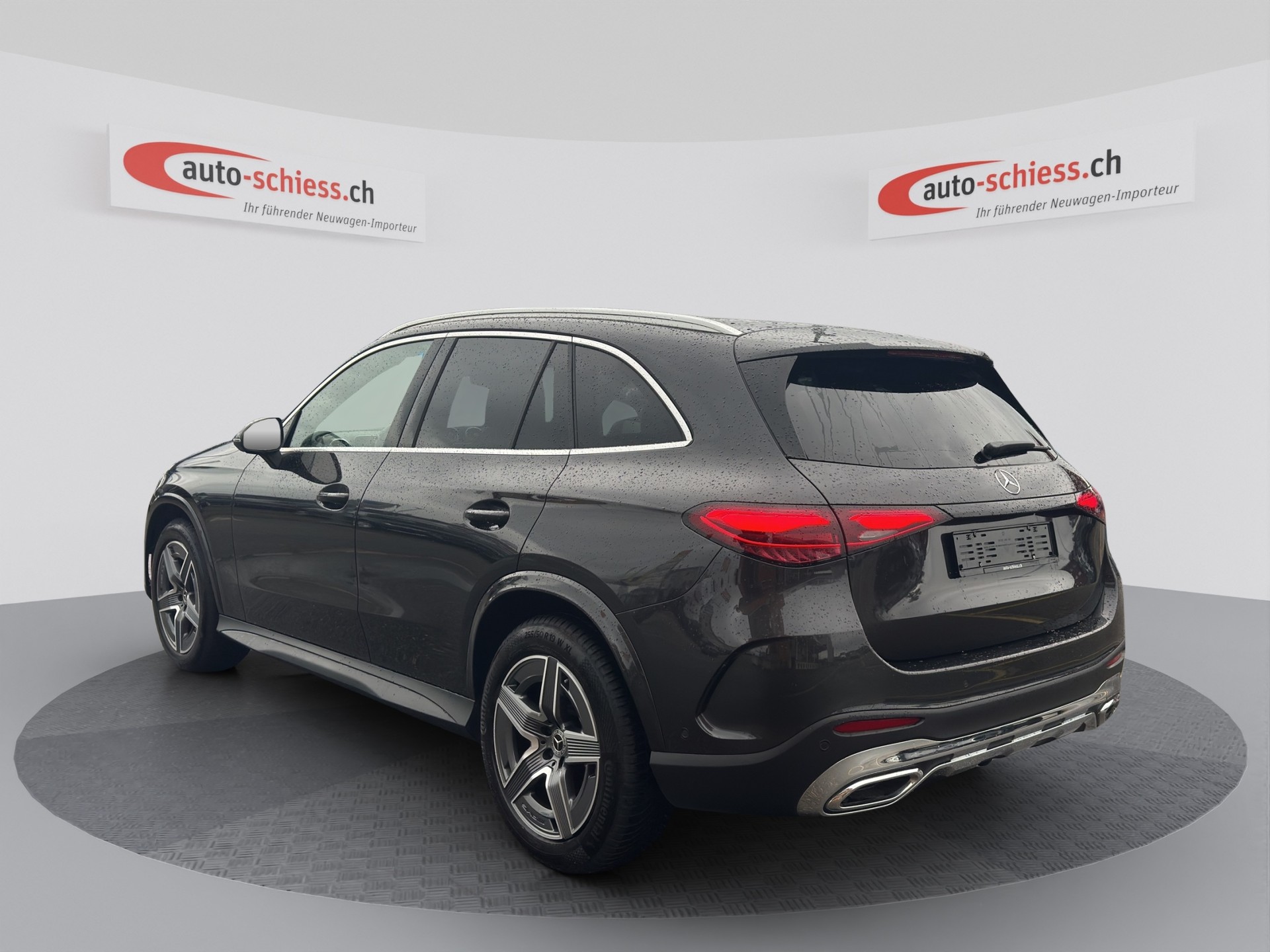 MERCEDES-BENZ GLC 300 d AMG Line 4Matic 9G-Tronic-image-2