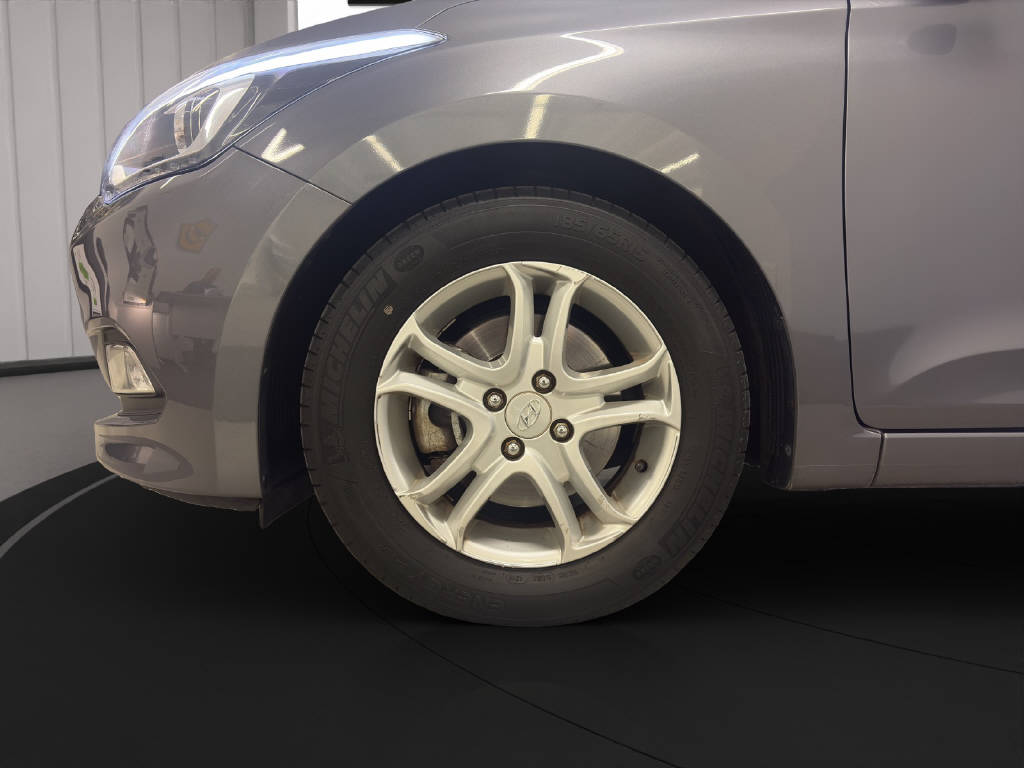 HYUNDAI i20 1.0 T-GDi Amplia-image-12